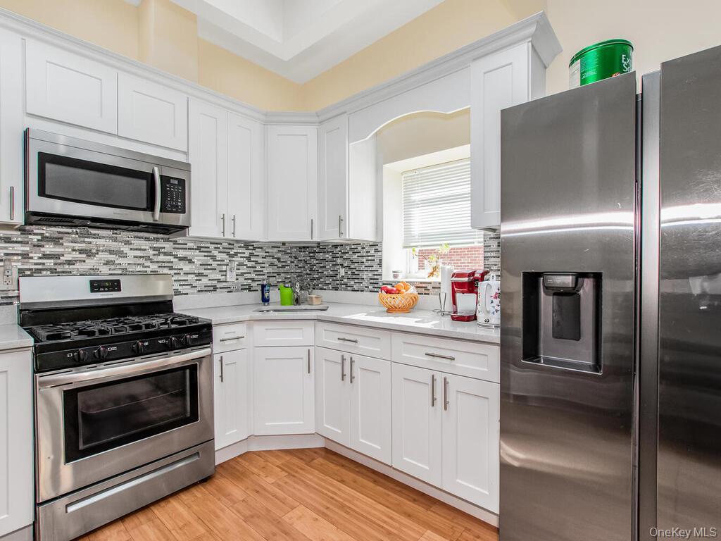 Single Family E 223rd Street Bronx, NY 10466, MLS-1043568-29