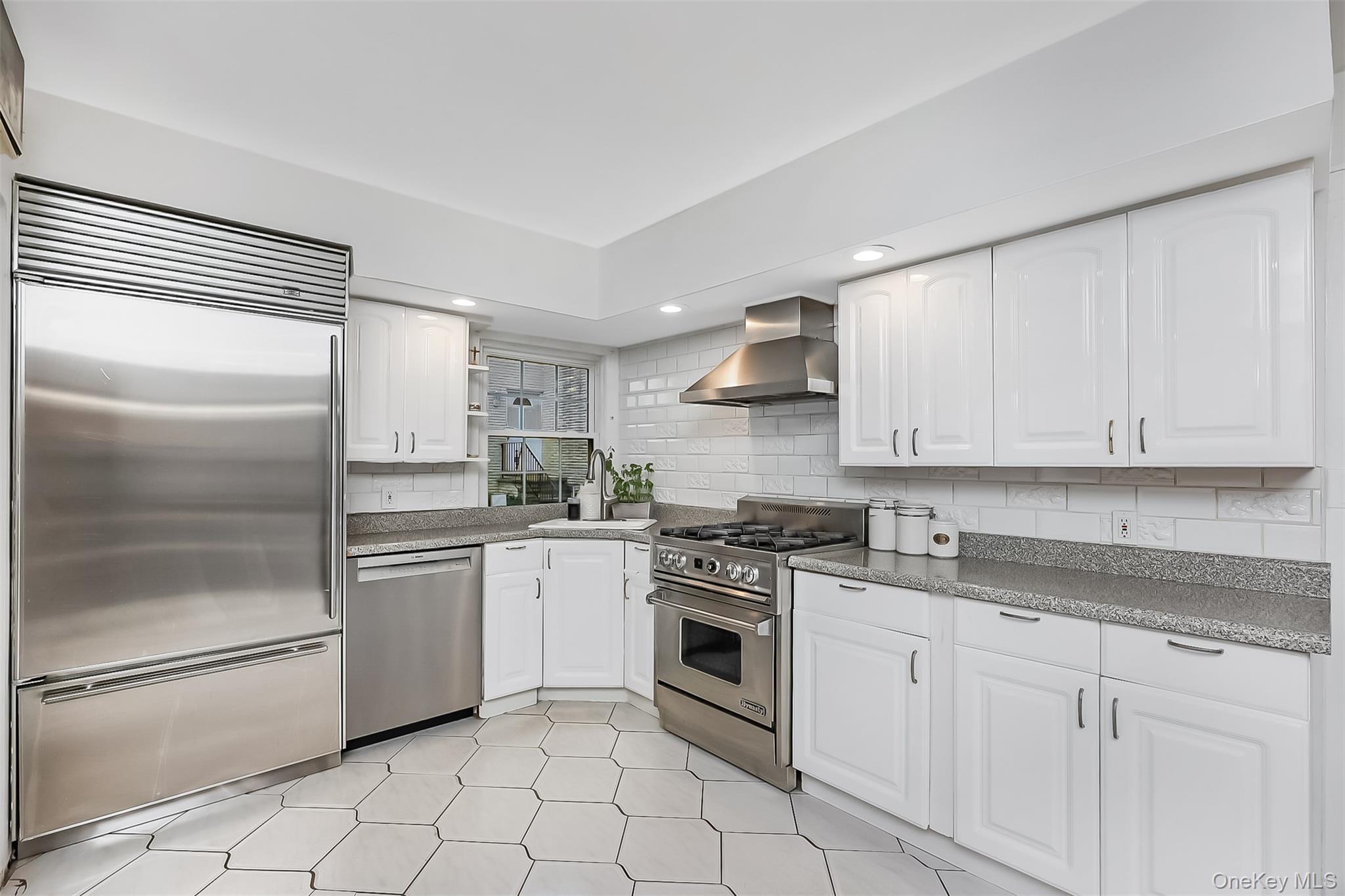 Single Family 147th Street Queens, NY 11357, MLS-1043573-13