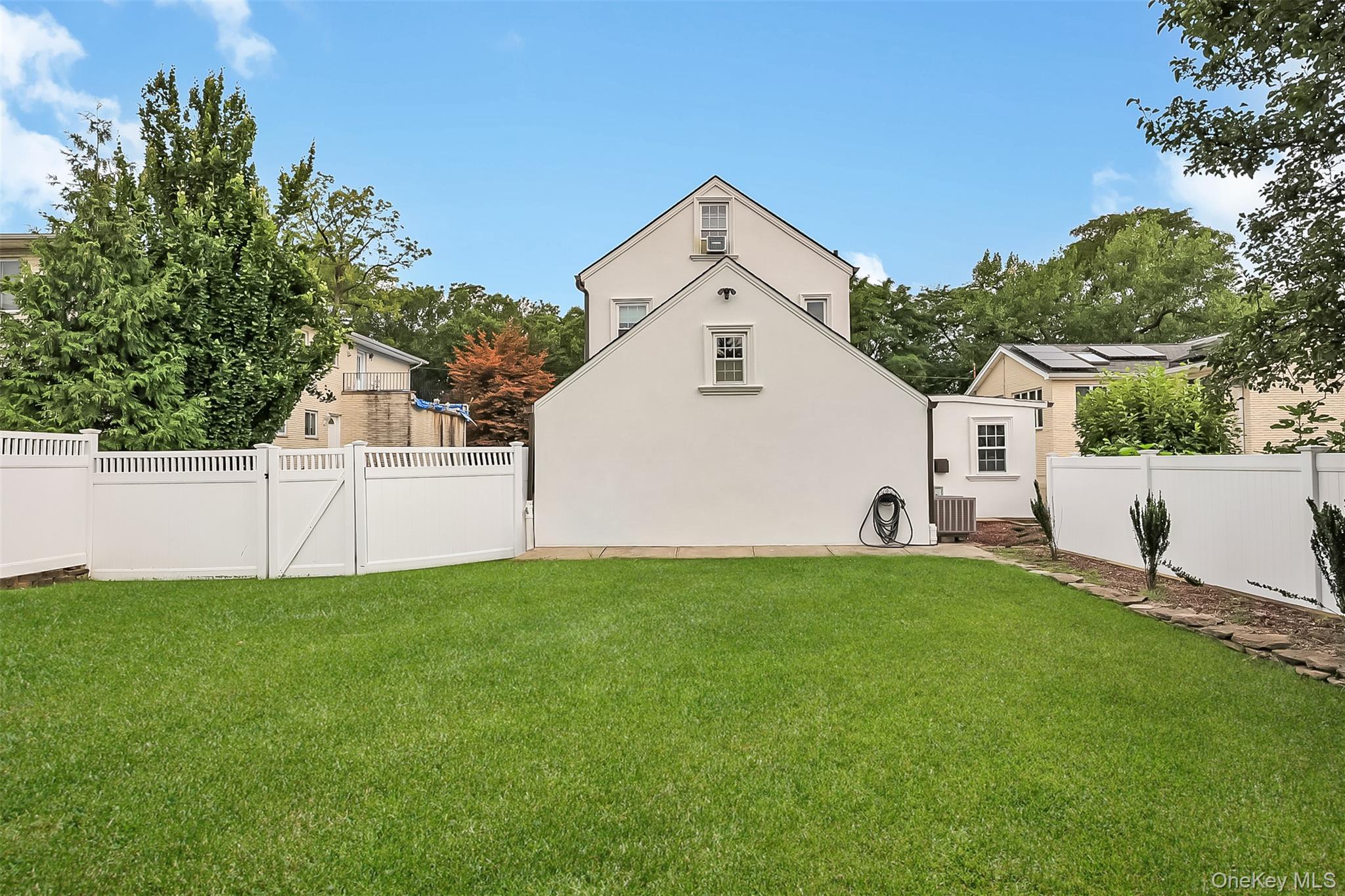 Single Family 147th Street Queens, NY 11357, MLS-1043573-41