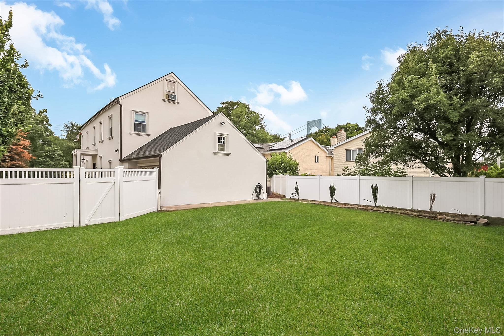 Single Family 147th Street  Queens, NY 11357, MLS-1043573-48