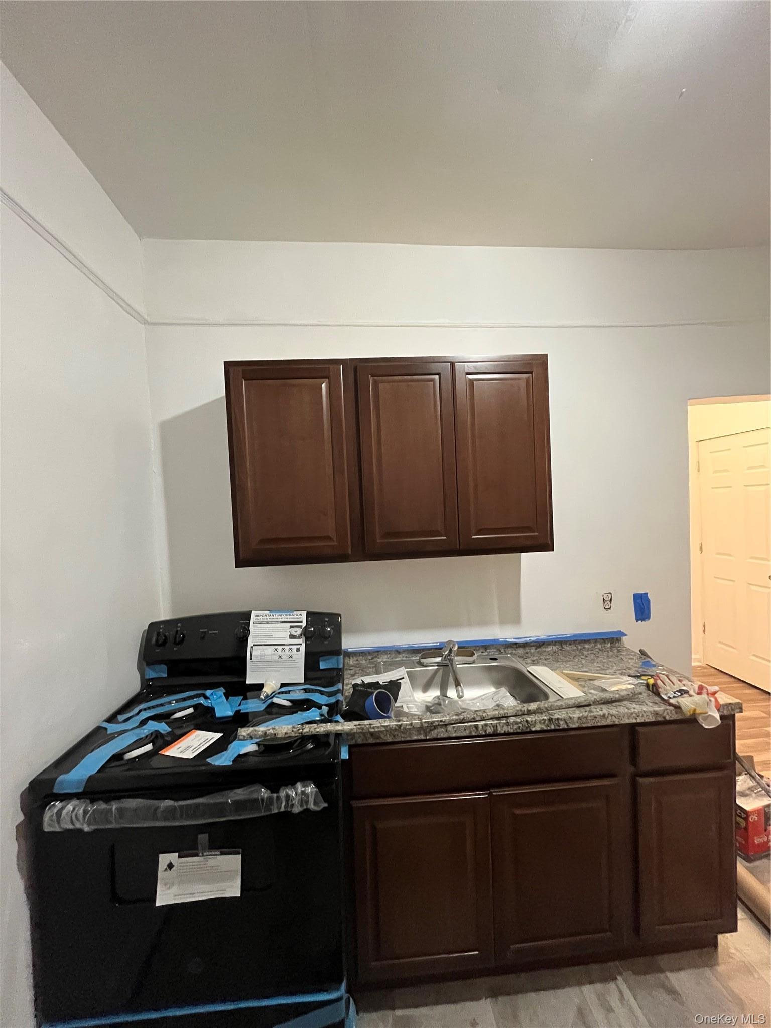 Single Family Hemlock Street  Brooklyn, NY 11208, MLS-1043574-4