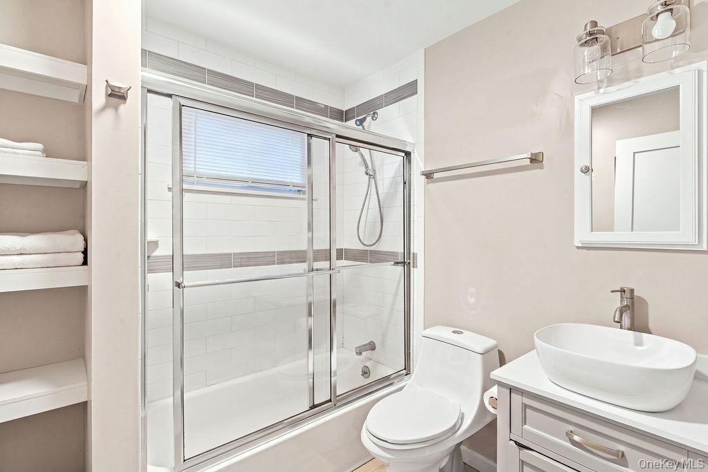Single Family Muncey Road Suffolk County, NY 11795, MLS-1043575-10
