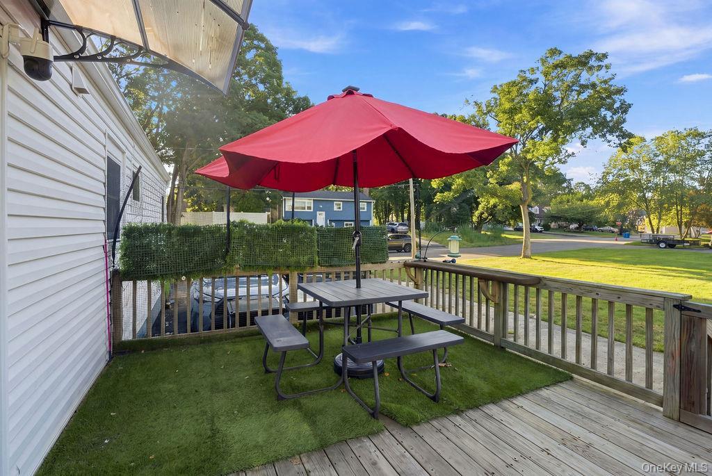 Single Family Muncey Road Suffolk County, NY 11795, MLS-1043575-18