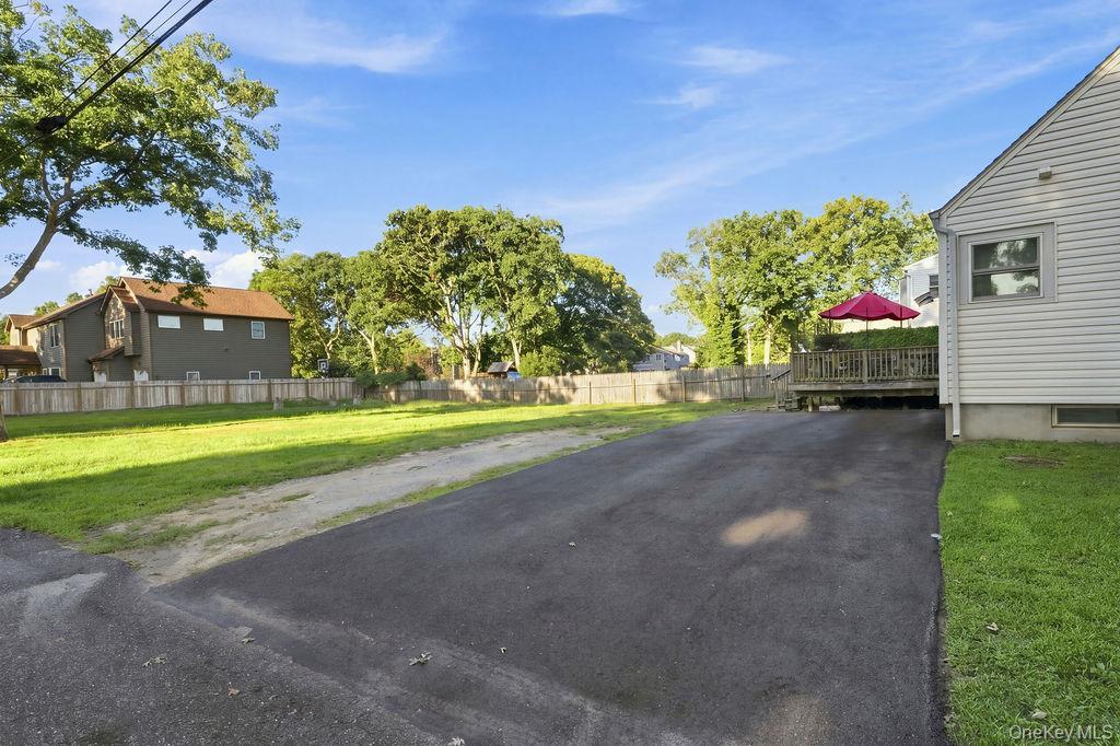 Single Family Muncey Road  Suffolk County, NY 11795, MLS-1043575-21