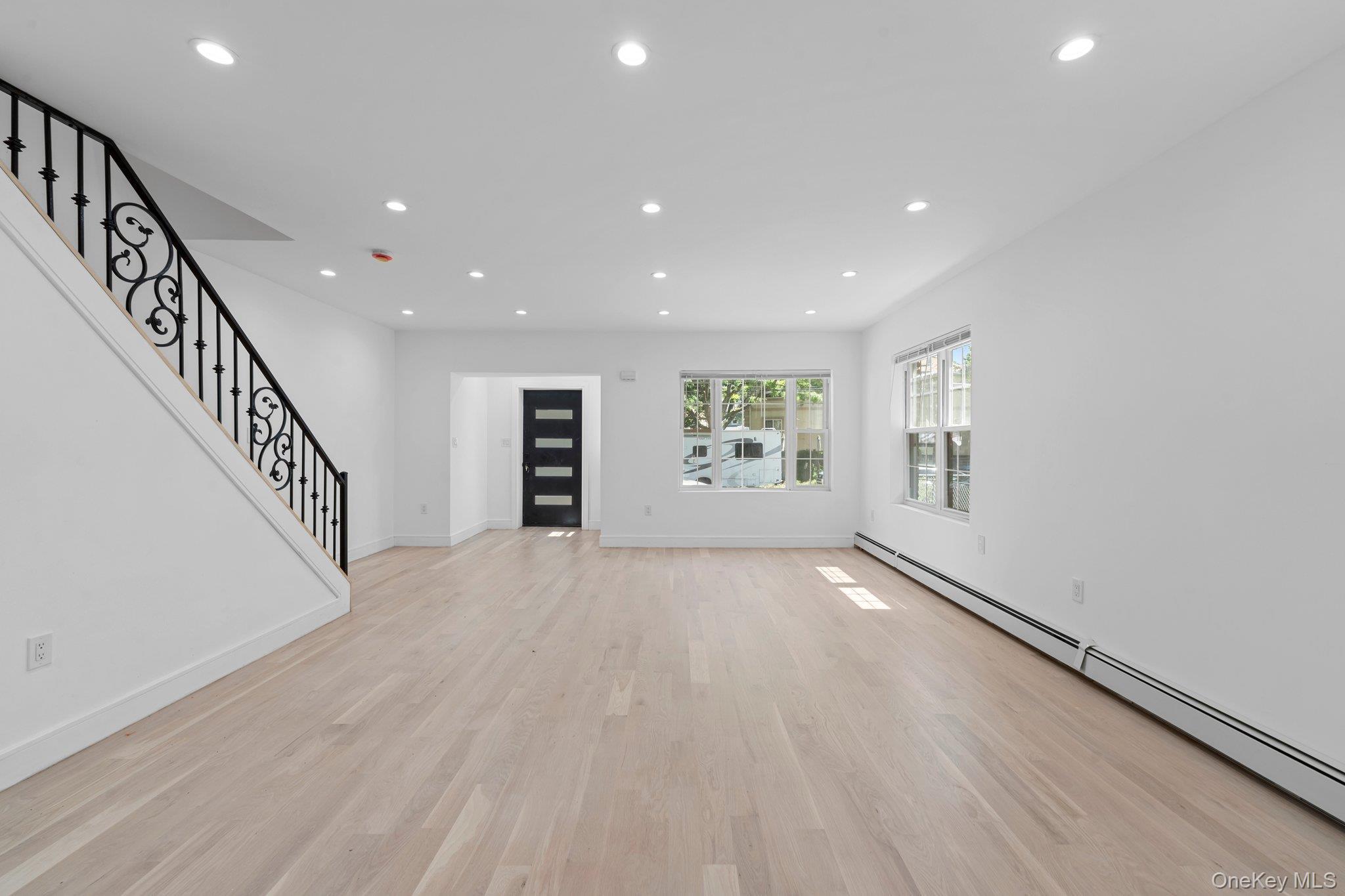 Single Family Westgate Street Queens, NY 11413, MLS-1043588-3