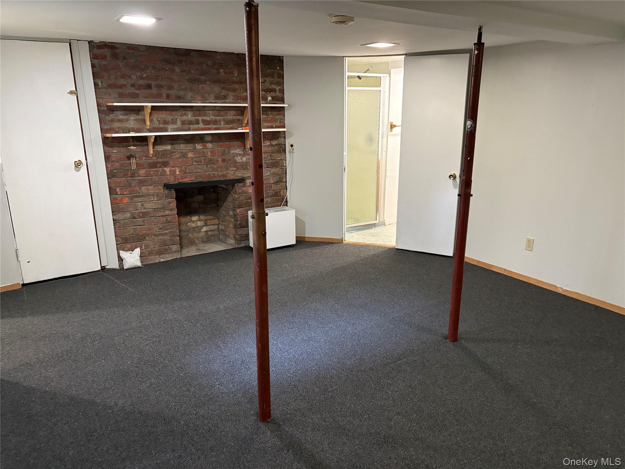 Single Family Lenox Avenue Nassau County, NY 11554, MLS-1043594-20