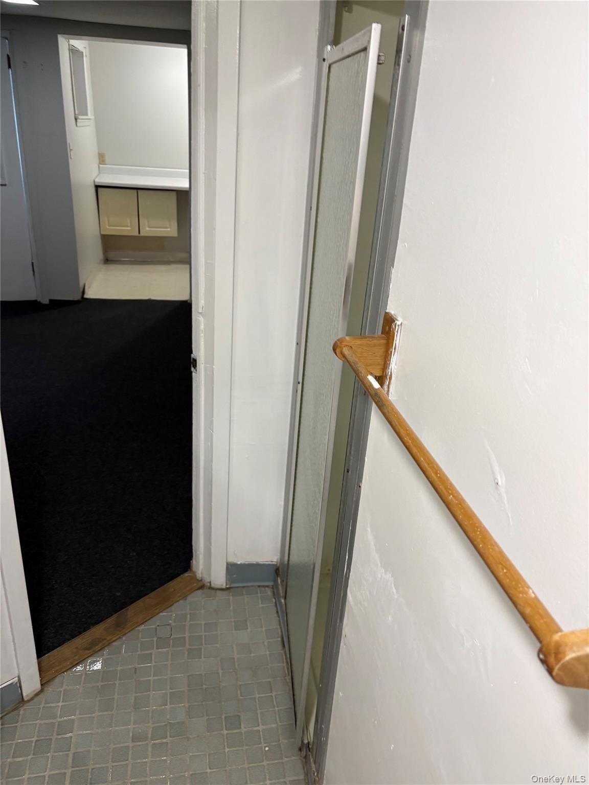 Single Family Lenox Avenue Nassau County, NY 11554, MLS-1043594-23