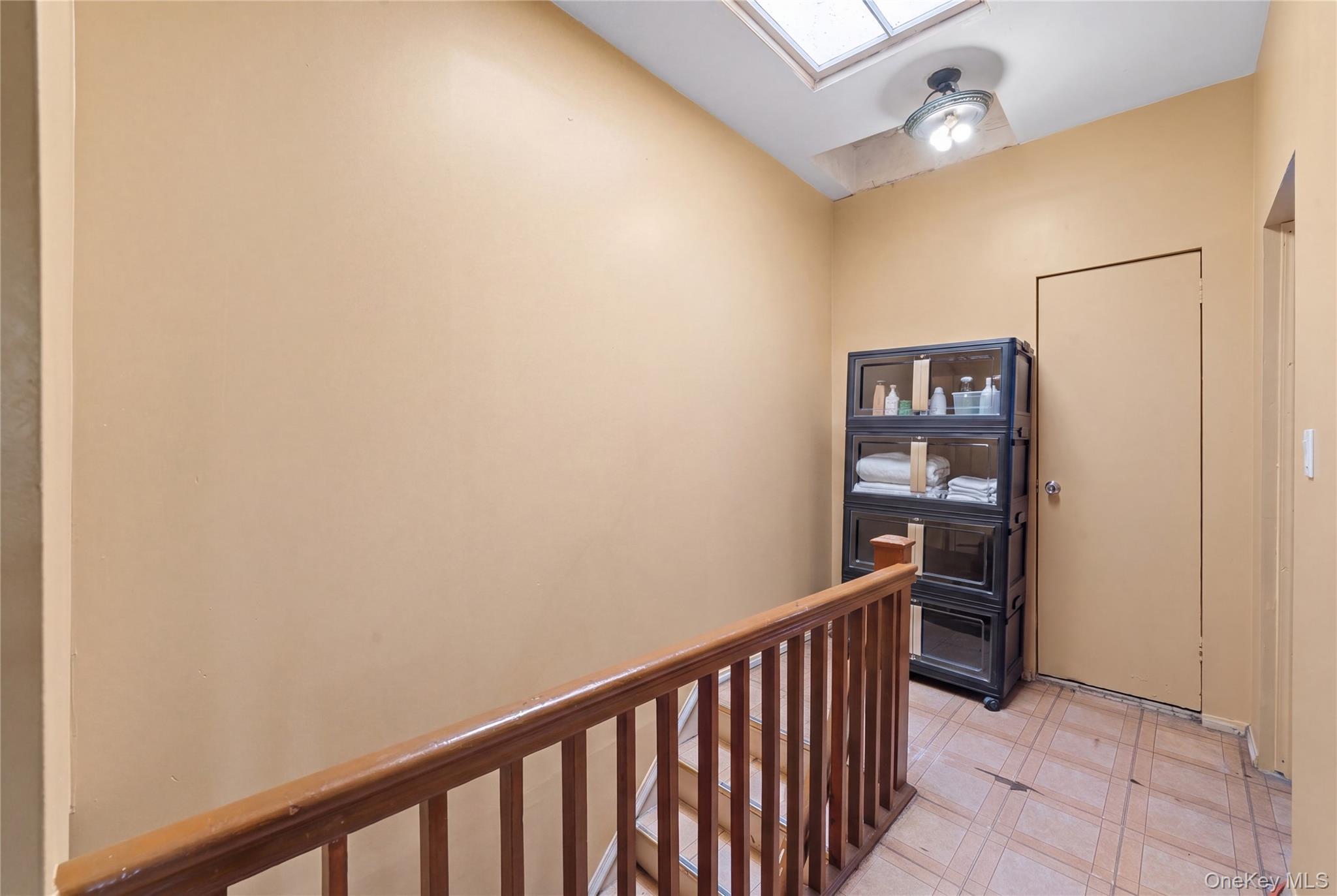 Single Family Taylor Avenue Bronx, NY 10473, MLS-1043600-12