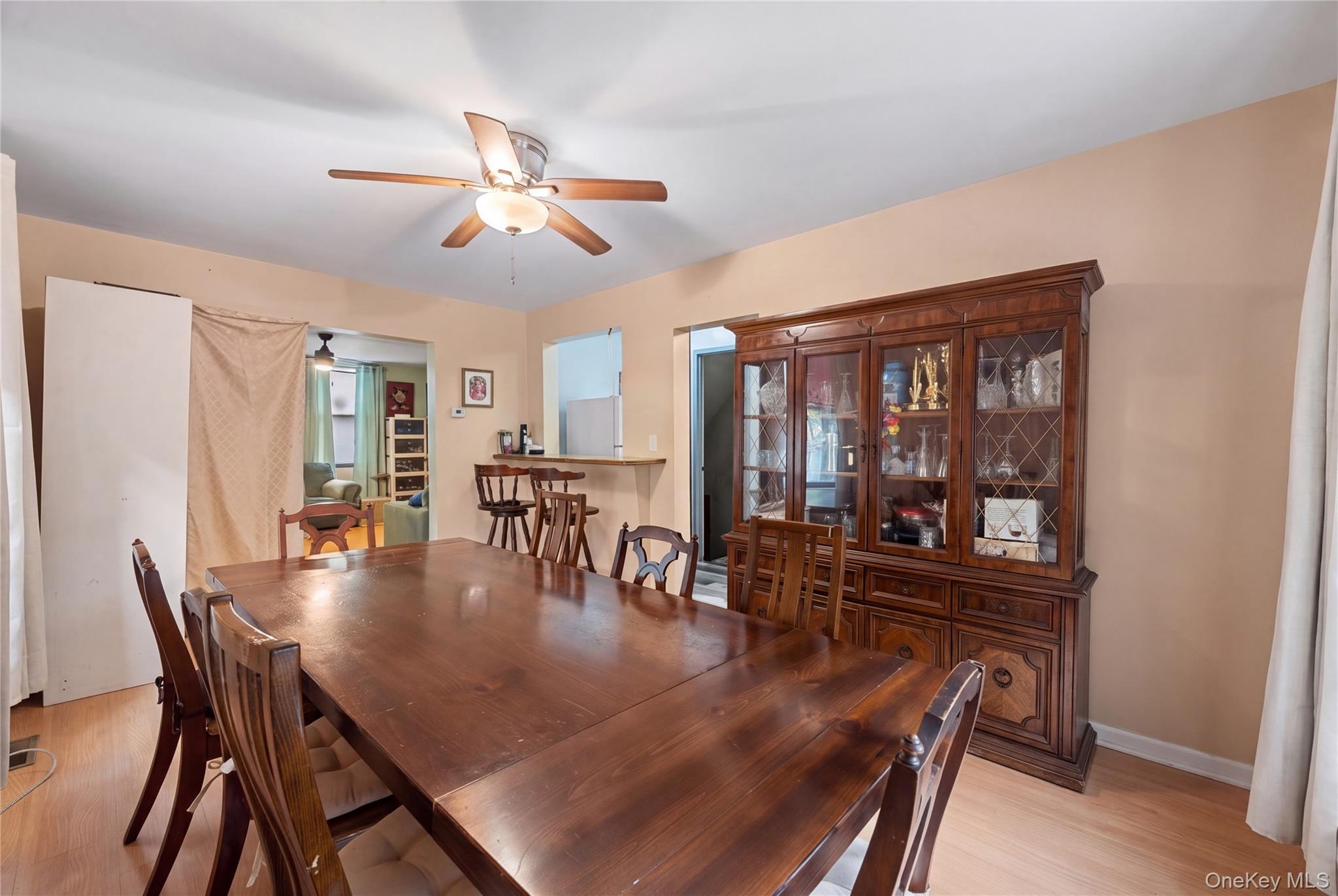Single Family Taylor Avenue Bronx, NY 10473, MLS-1043600-14
