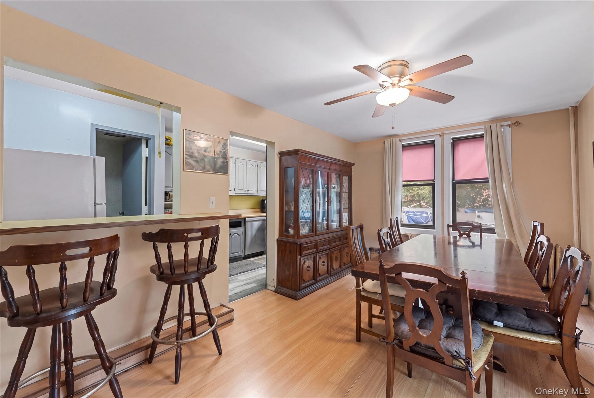 Single Family Taylor Avenue Bronx, NY 10473, MLS-1043600-18