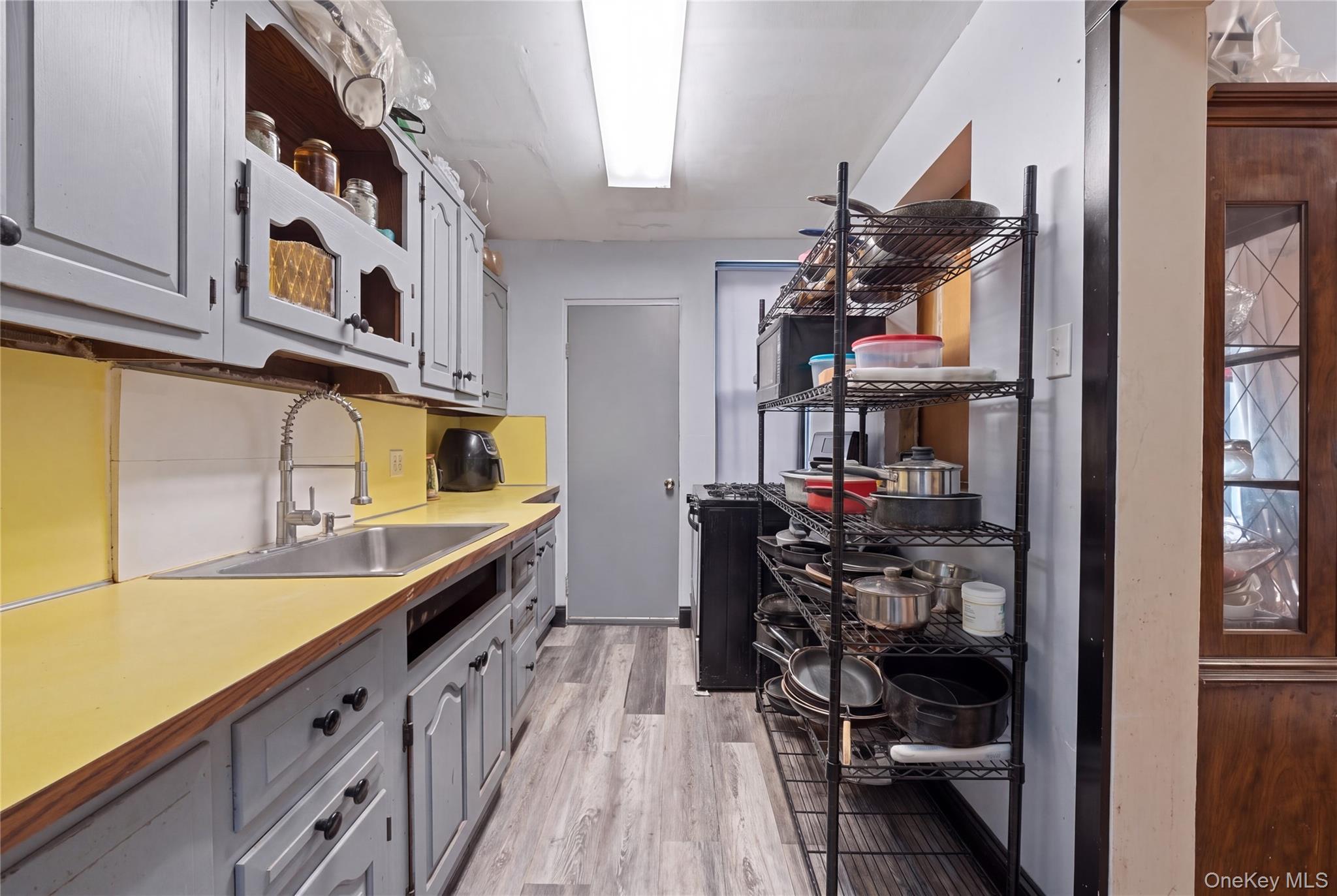 Single Family Taylor Avenue Bronx, NY 10473, MLS-1043600-7