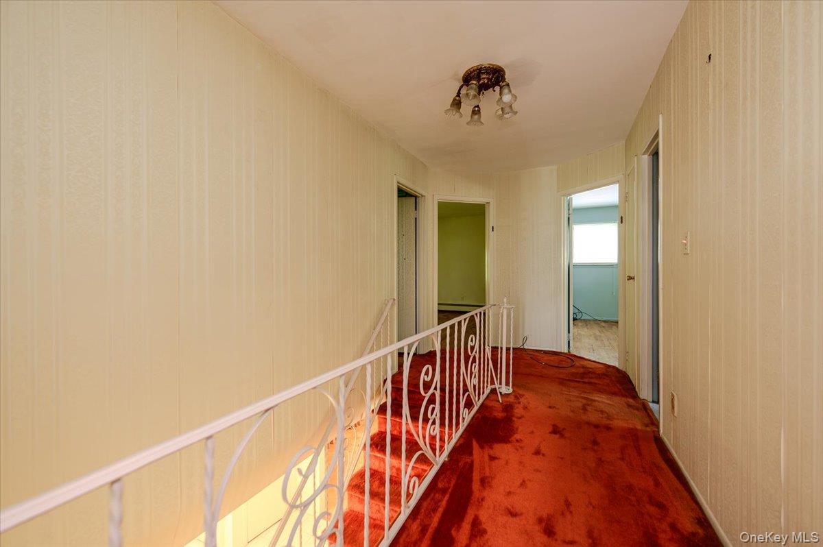 Single Family E Half Hollow Road Suffolk County, NY 11746, MLS-1043601-19