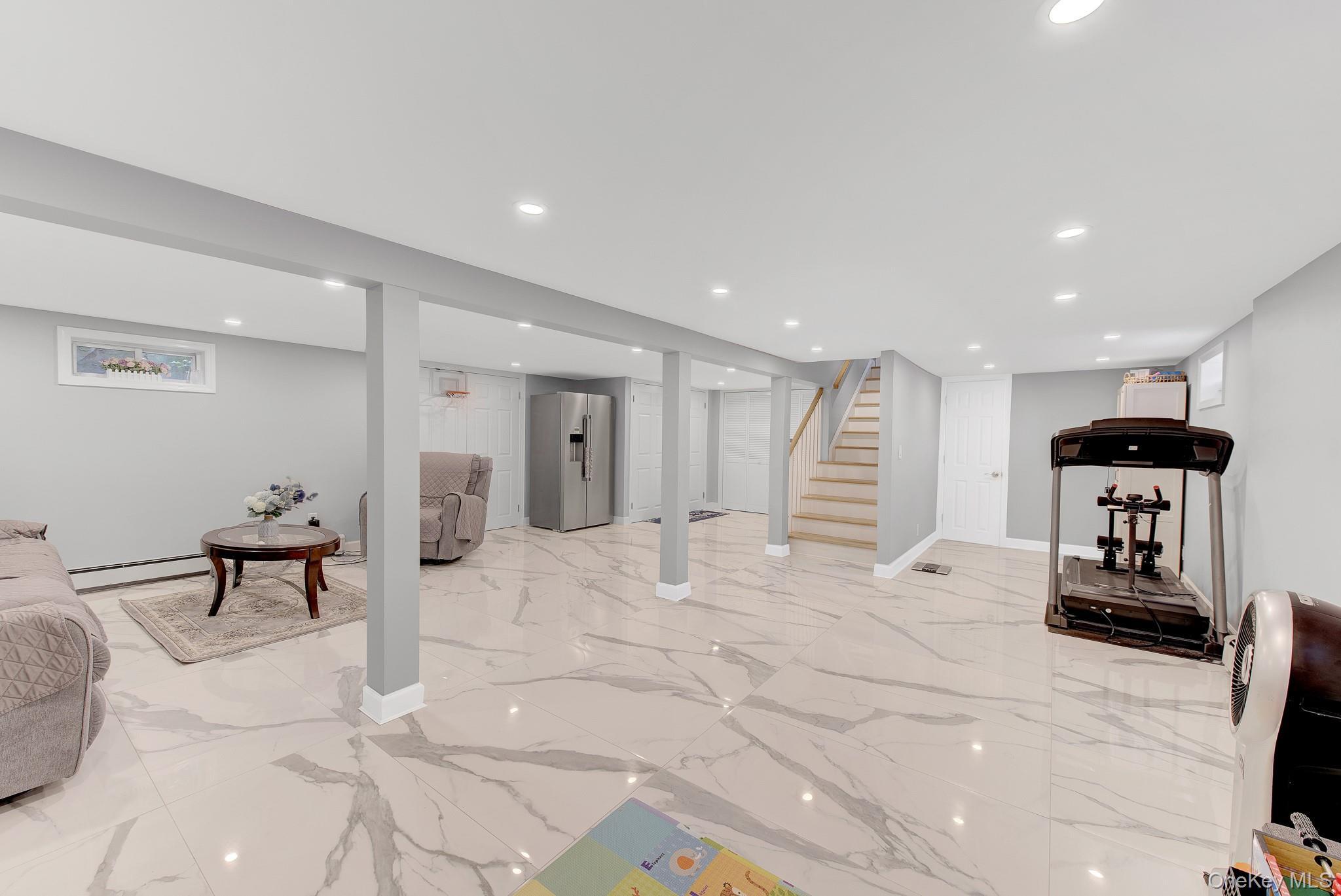 Single Family 1st Avenue  Nassau County, NY 11554, MLS-1043603-22