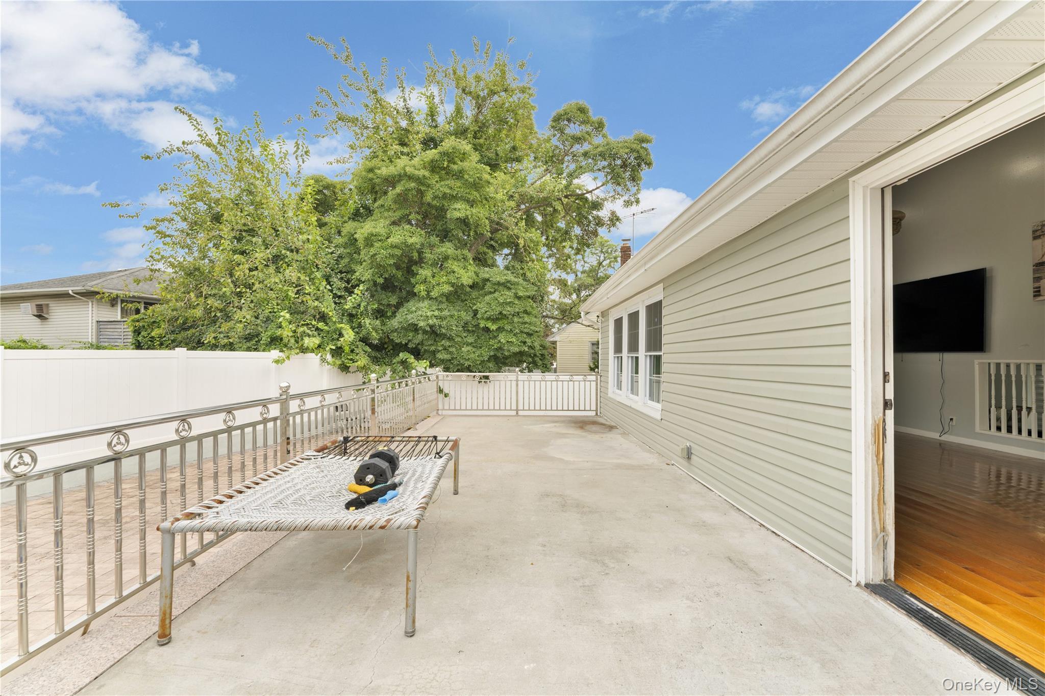 Single Family N Fletcher Avenue Nassau County, NY 11580, MLS-1043605-32
