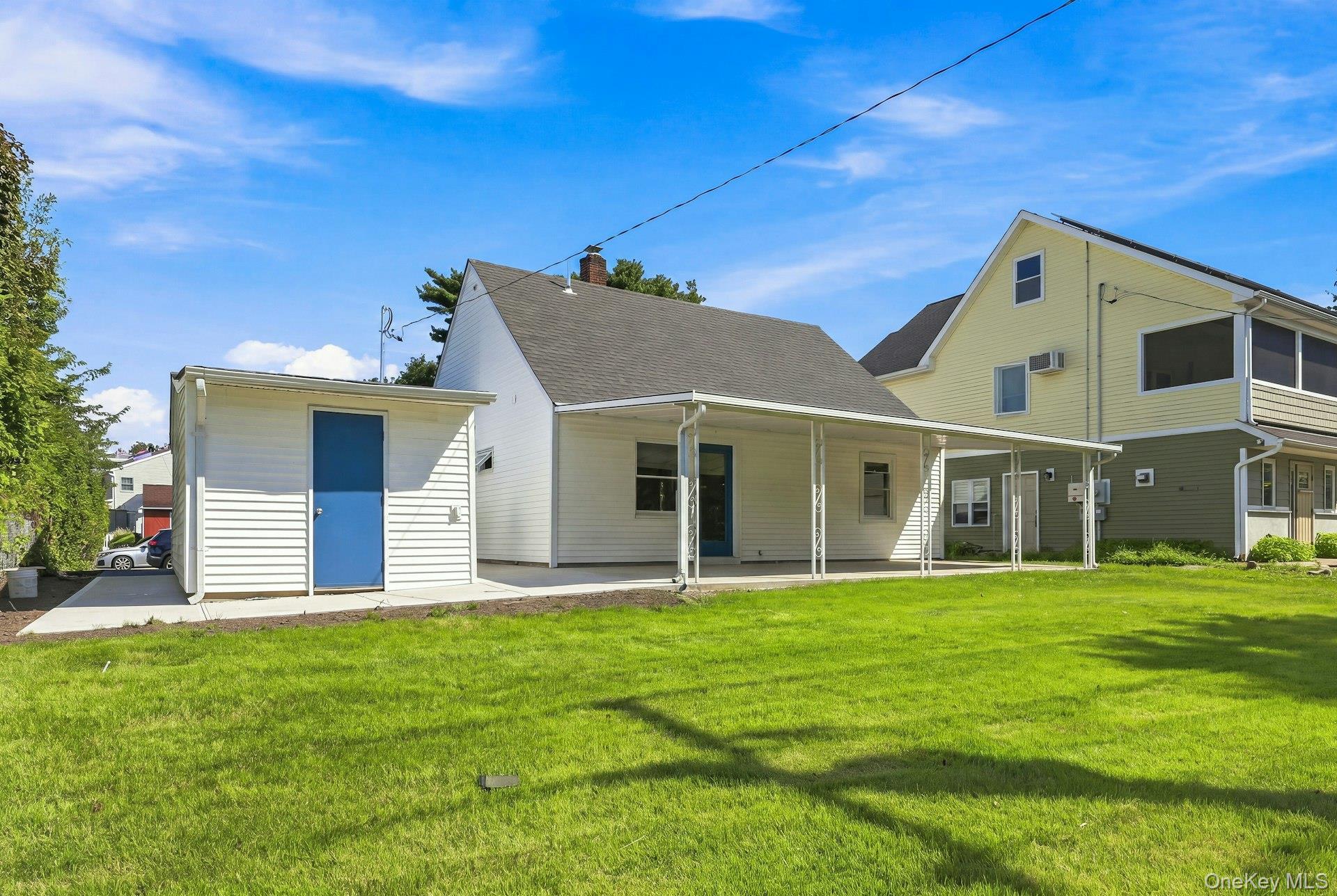 Single Family Birch Lane  Nassau County, NY 11756, MLS-1043633-22