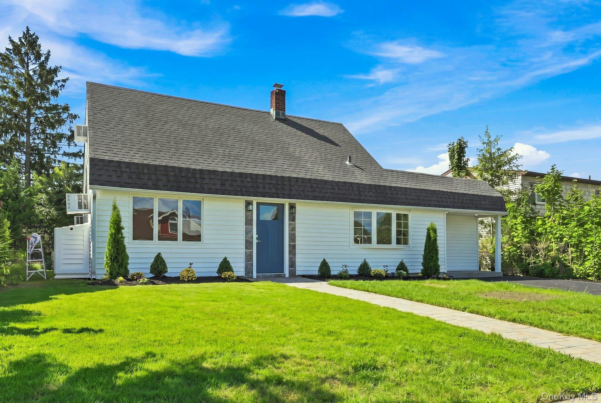 Single Family Birch Lane  Nassau County, NY 11756, MLS-1043633-3