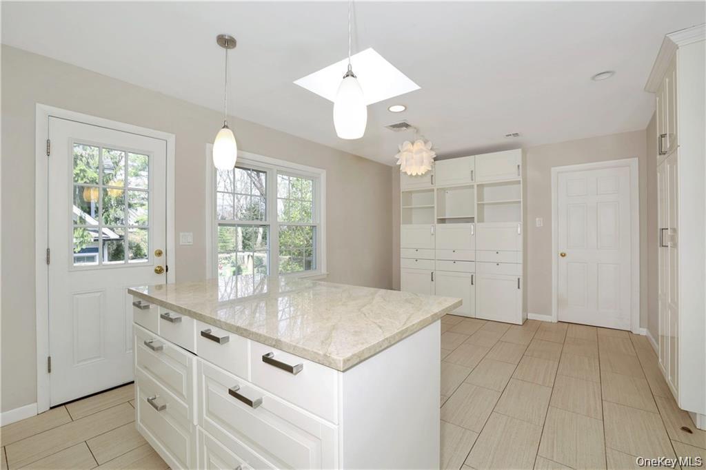 Single Family Lea Place Westchester County, NY 10580, MLS-1043675-15