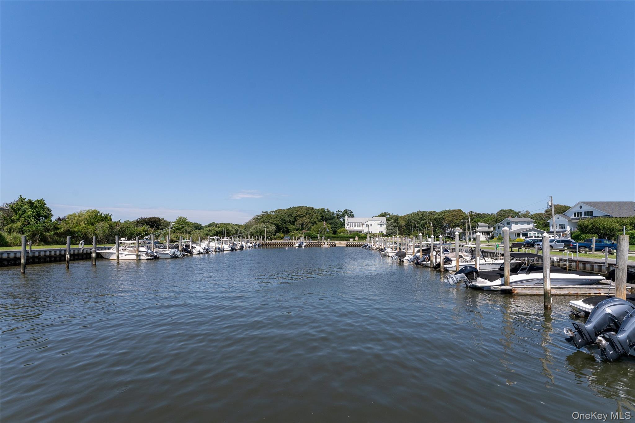 Single Family Canvasback Lane Suffolk County, NY 11942, MLS-1043682-26