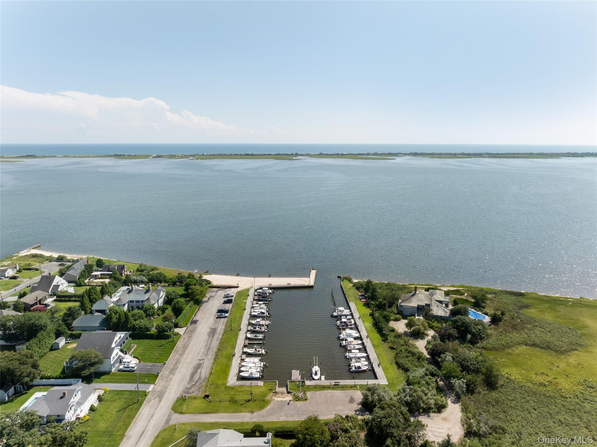 Single Family Canvasback Lane Suffolk County, NY 11942, MLS-1043682-27
