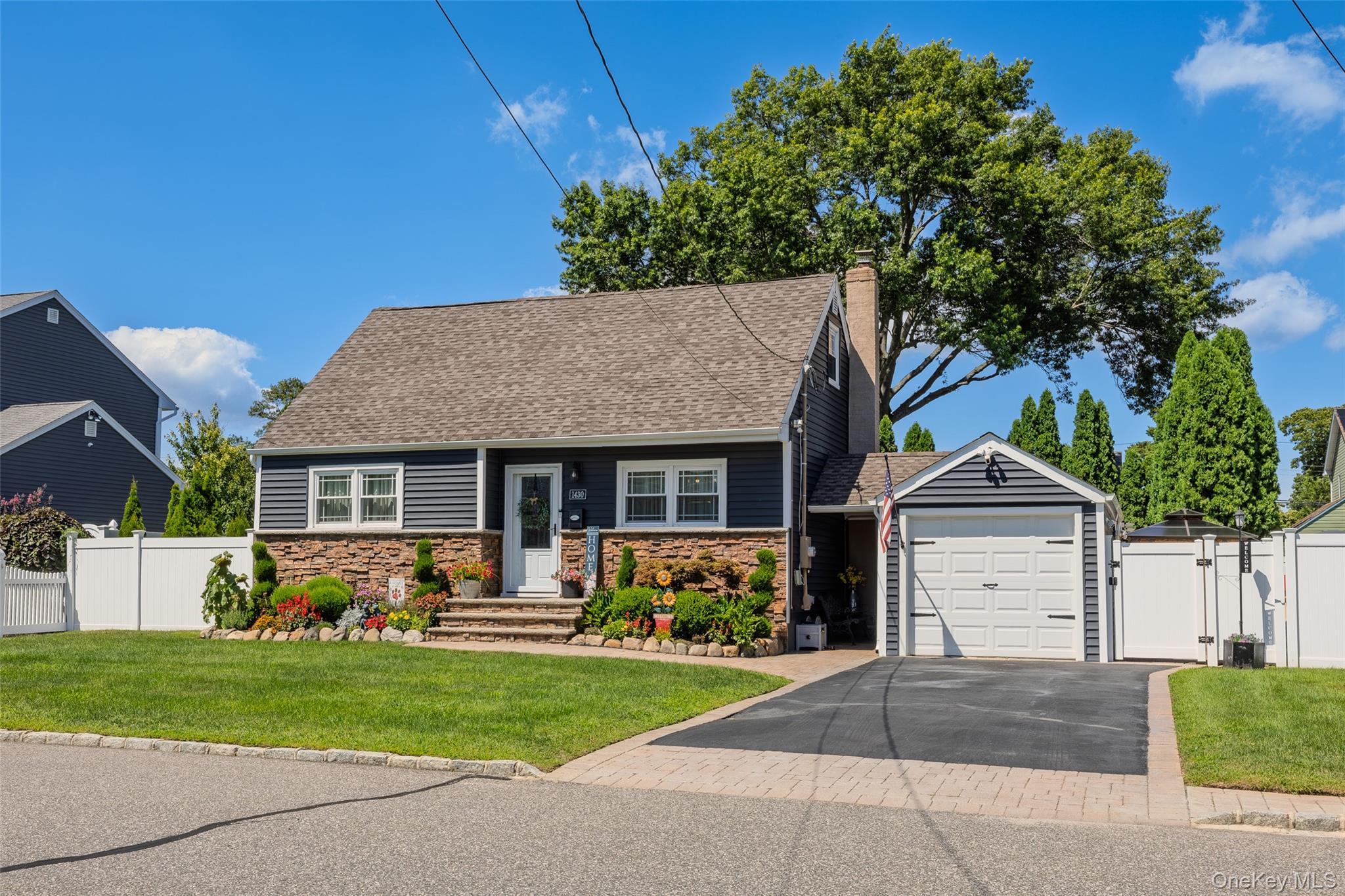 Single Family 12th Street Suffolk County, NY 11704, MLS-1043694-2
