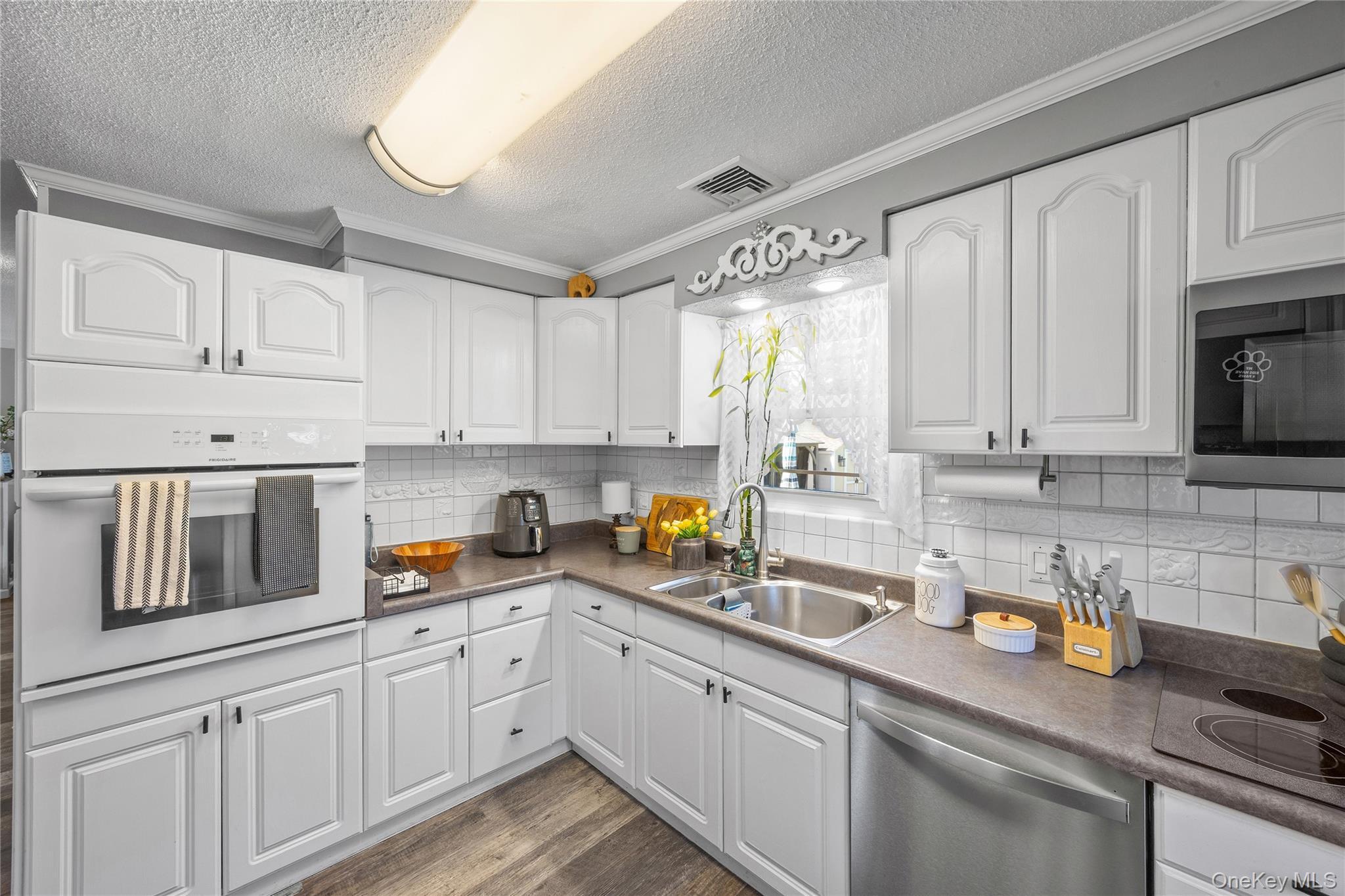 Single Family 12th Street Suffolk County, NY 11704, MLS-1043694-6