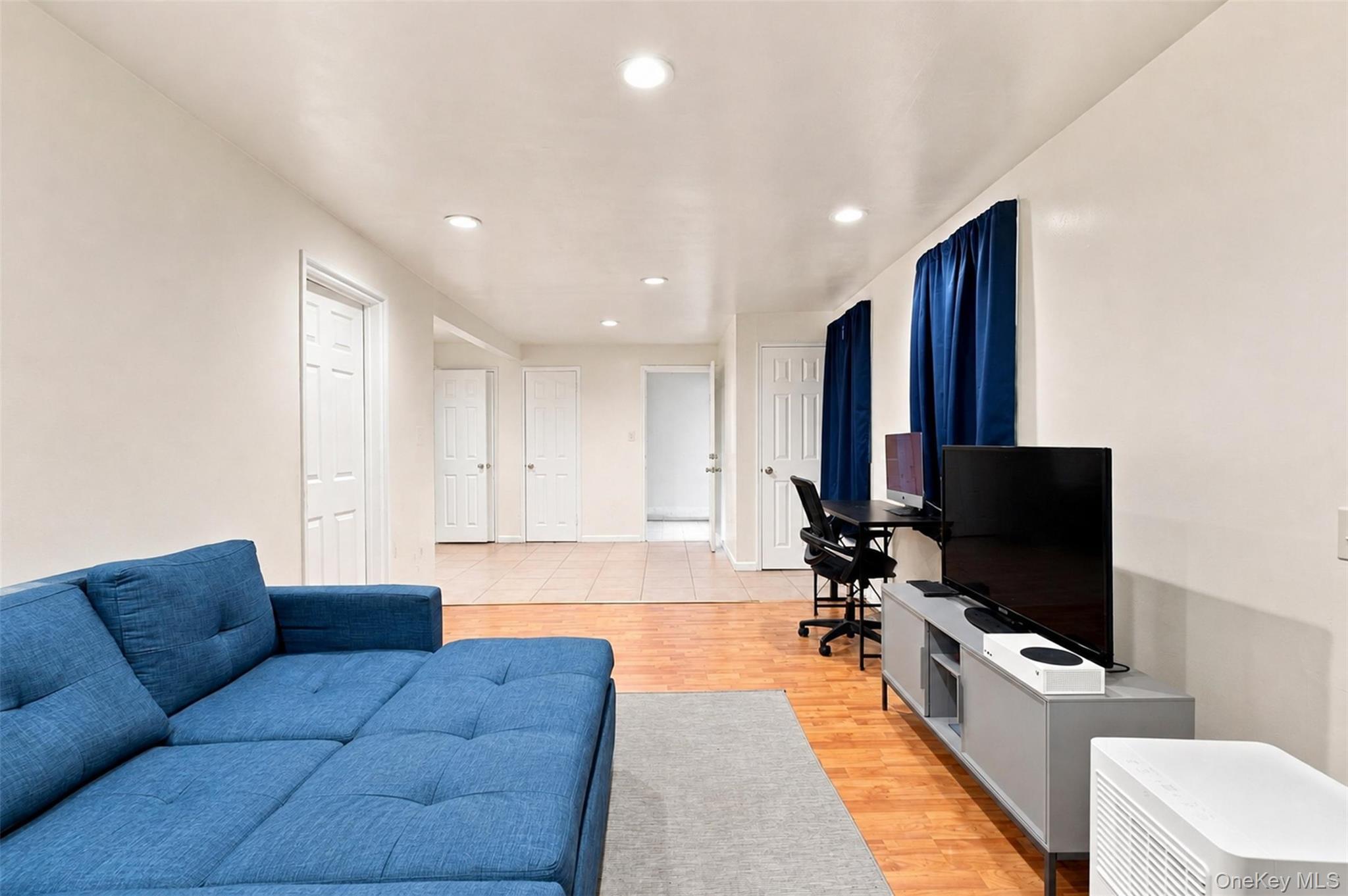 Single Family Lydig Avenue Bronx, NY 10461, MLS-1043706-32