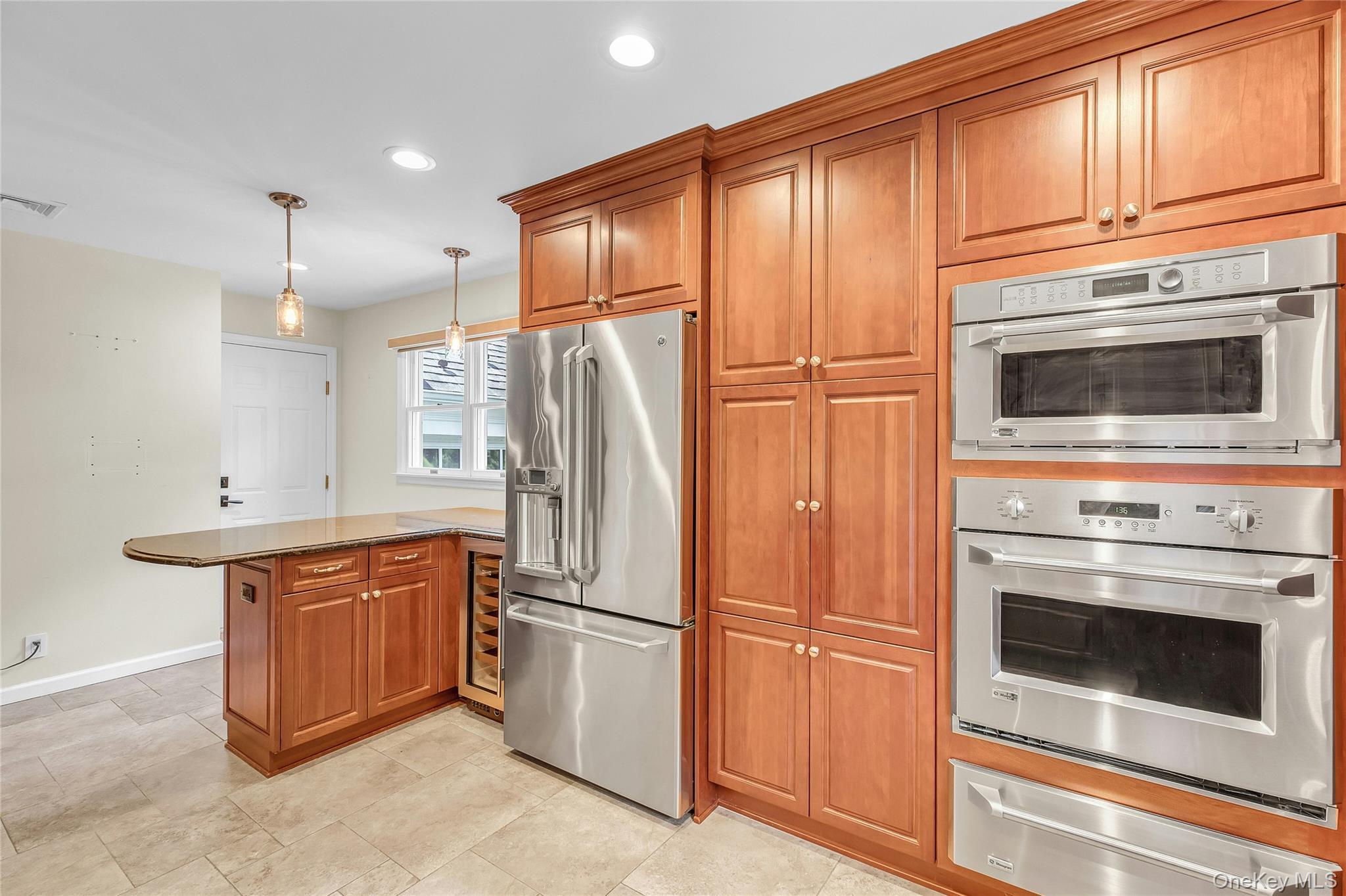 Single Family Briarcliff Place  Suffolk County, NY 11743, MLS-1043707-14