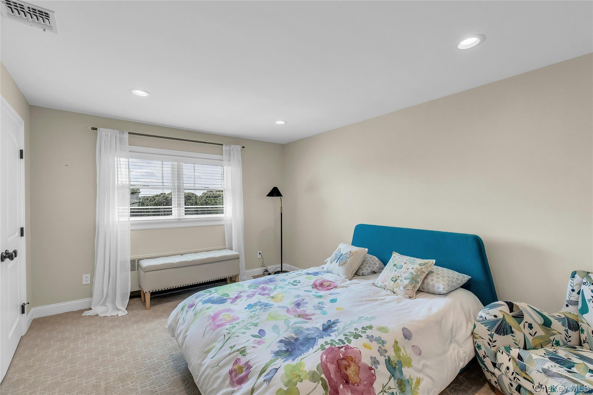 Single Family Briarcliff Place  Suffolk County, NY 11743, MLS-1043707-17