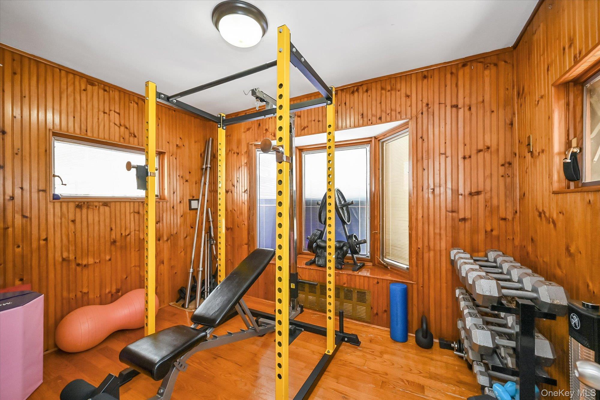 Single Family 169th Street Queens, NY 11432, MLS-1043715-10