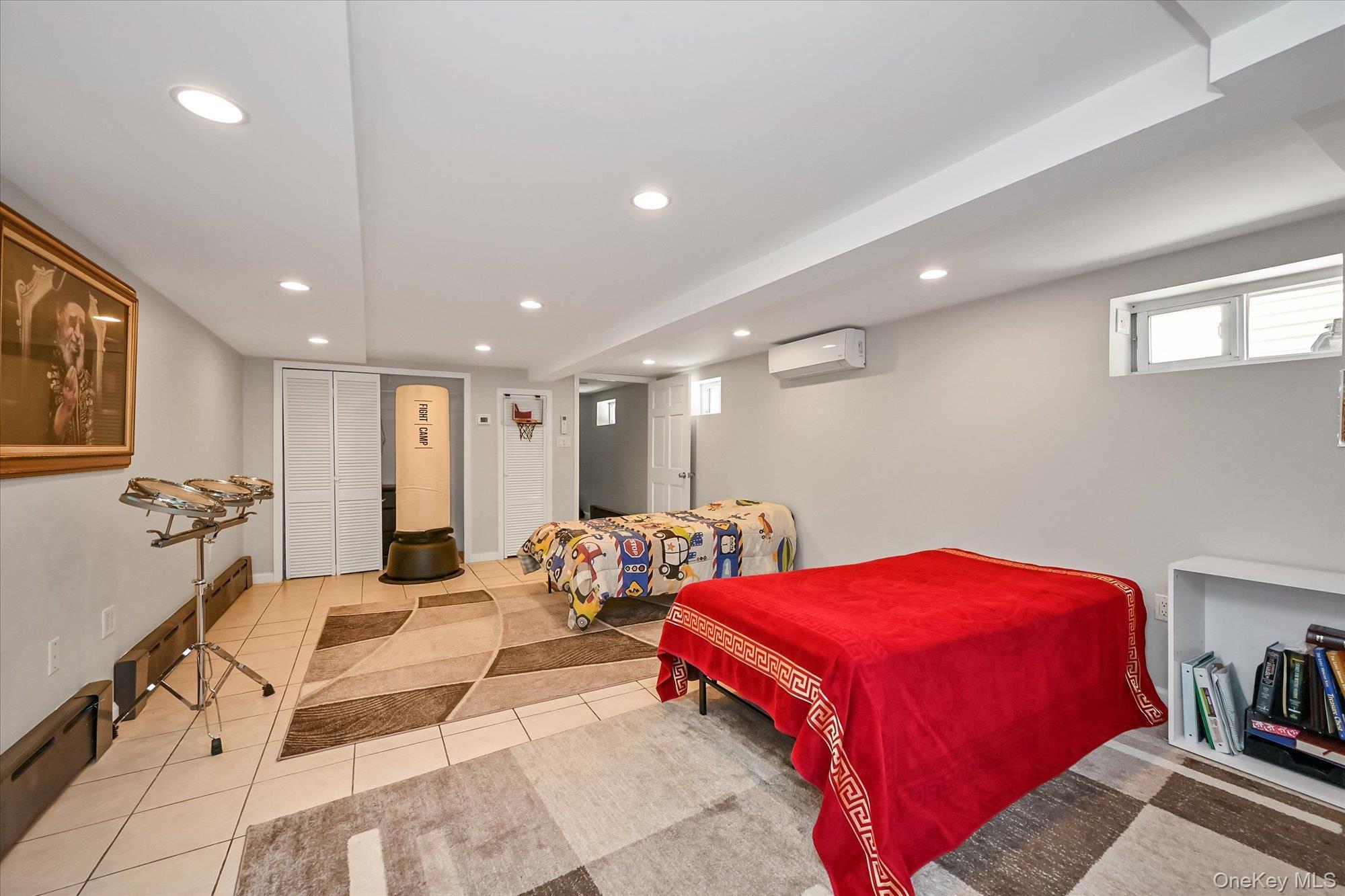 Single Family 169th Street Queens, NY 11432, MLS-1043715-15