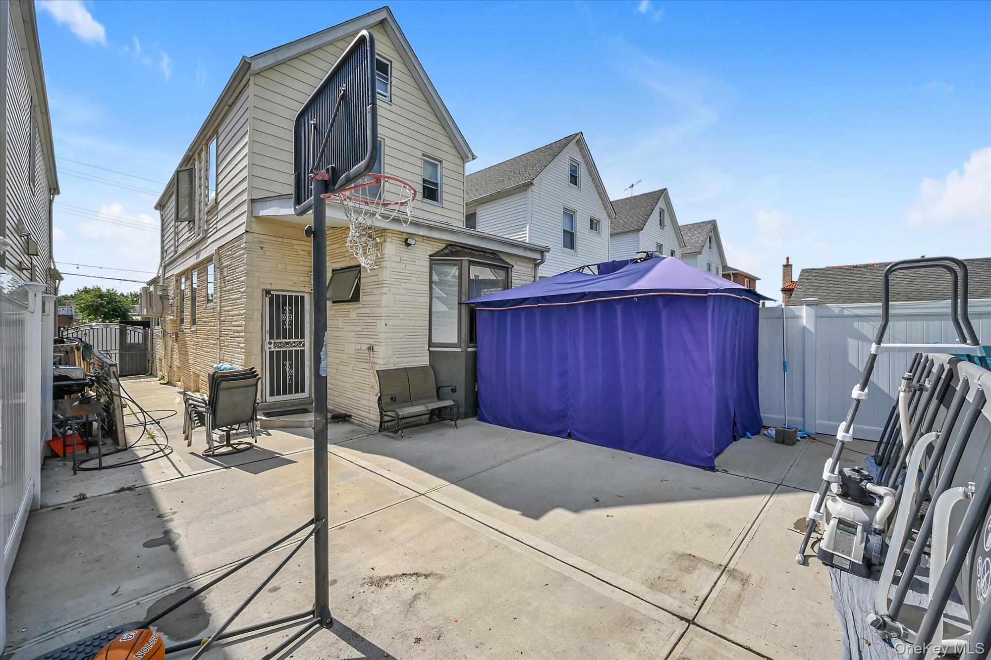 Single Family 169th Street Queens, NY 11432, MLS-1043715-17