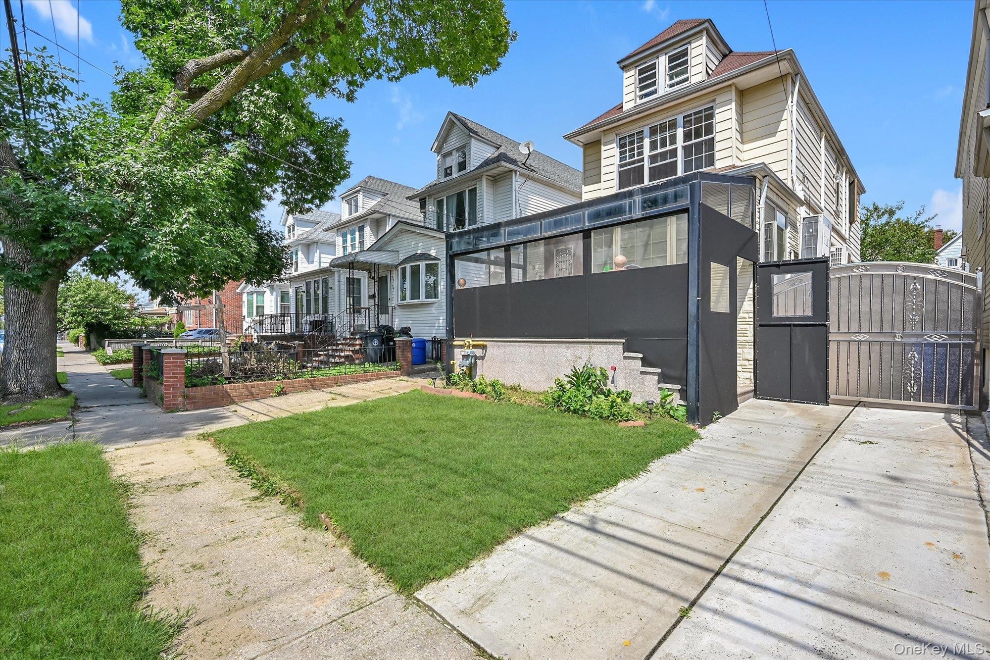 Single Family 169th Street  Queens, NY 11432, MLS-1043715-22