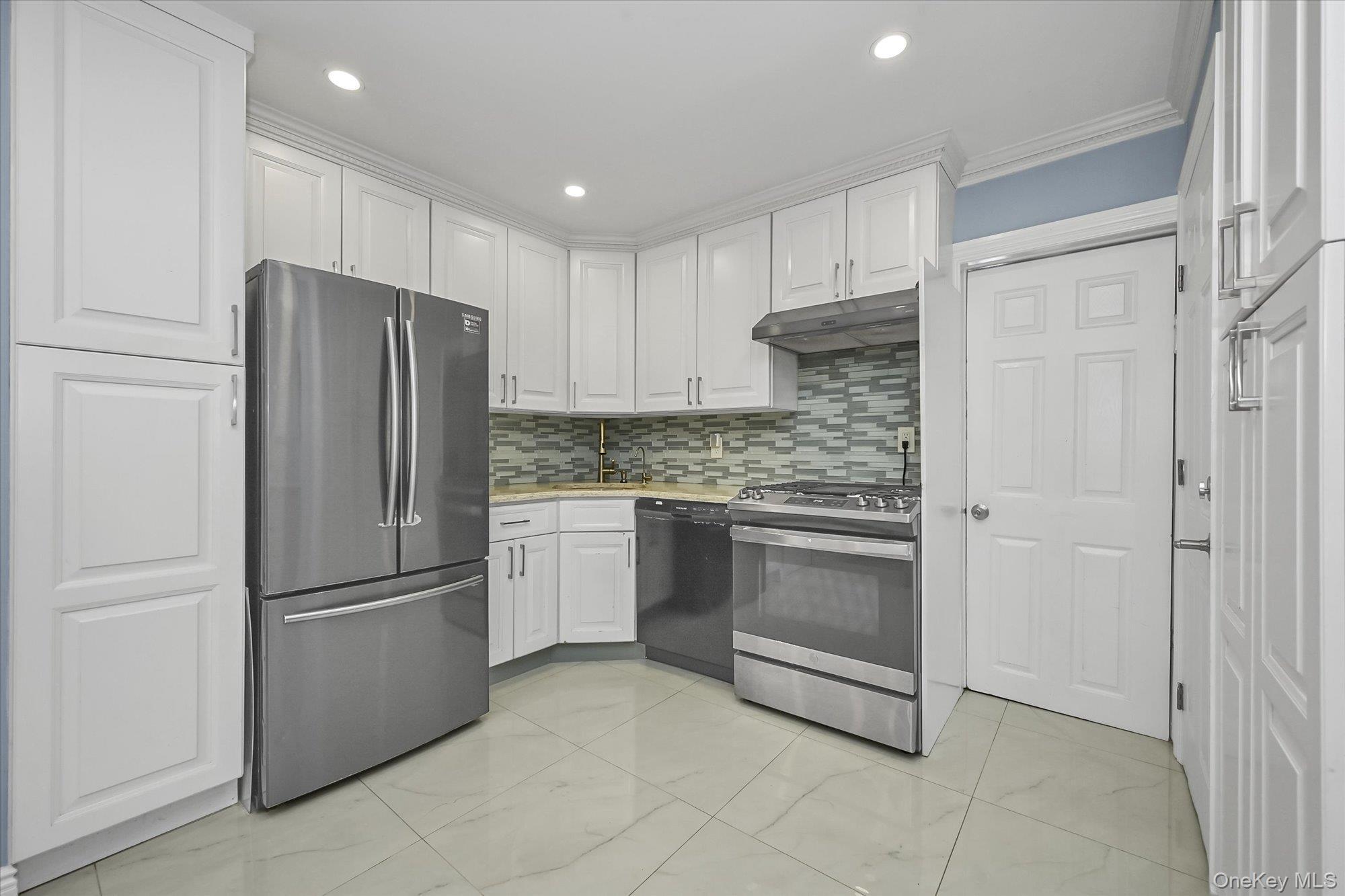Single Family 169th Street Queens, NY 11432, MLS-1043715-6