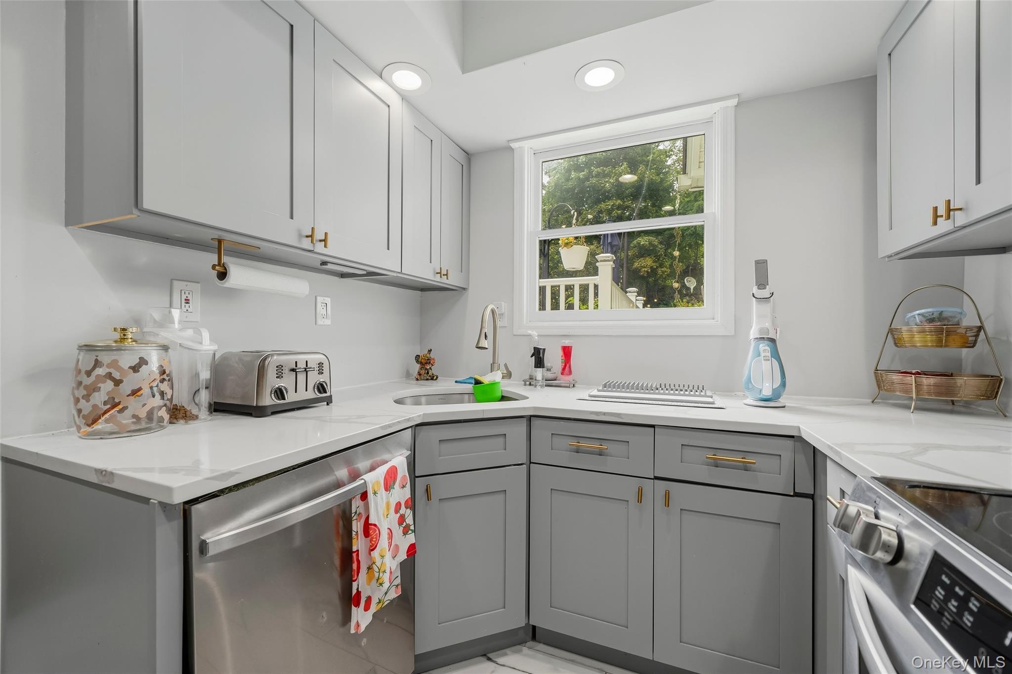 Single Family Hillside Avenue Orange County, NY 10928, MLS-1043721-22