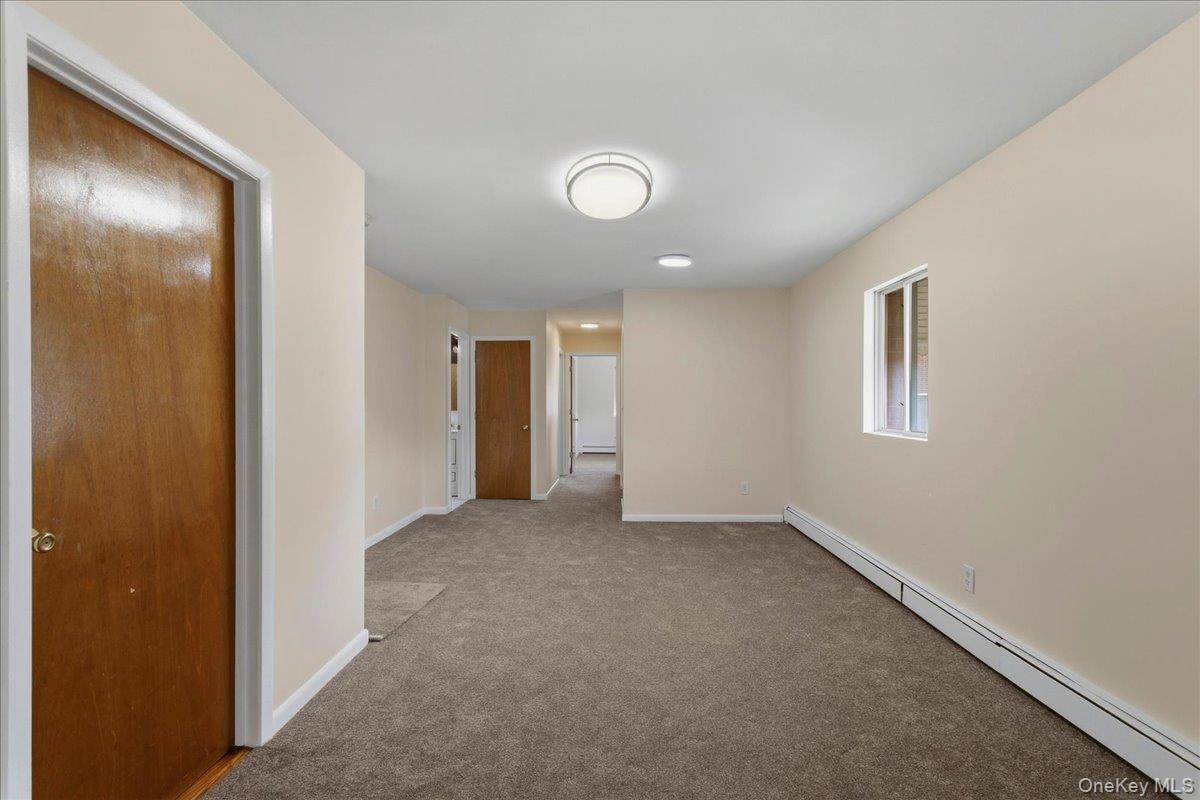 Single Family De Reimer Avenue Bronx, NY 10466, MLS-1043729-11