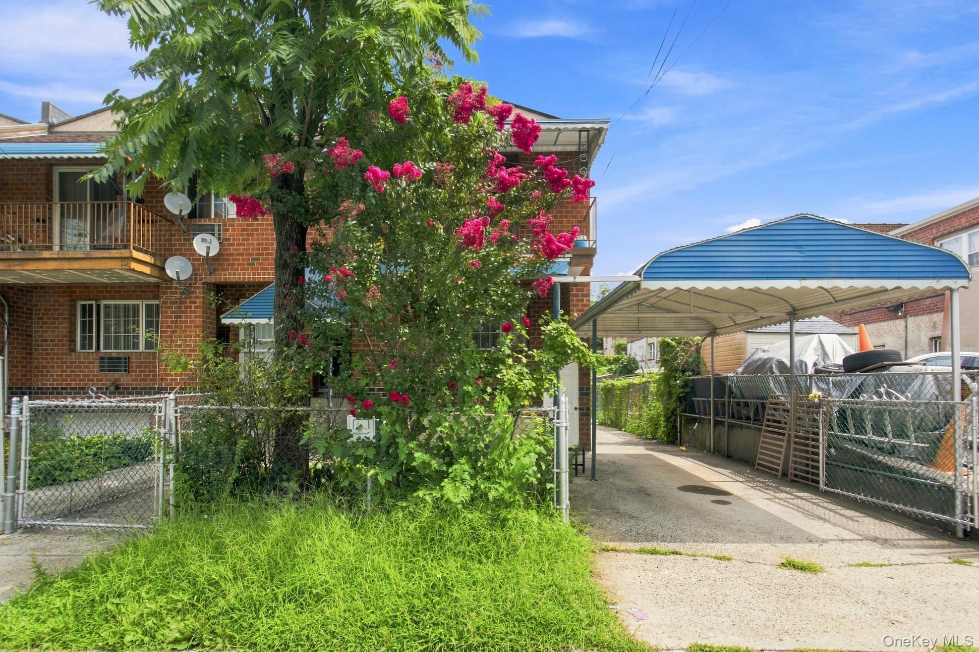 Single Family De Reimer Avenue Bronx, NY 10466, MLS-1043729-17