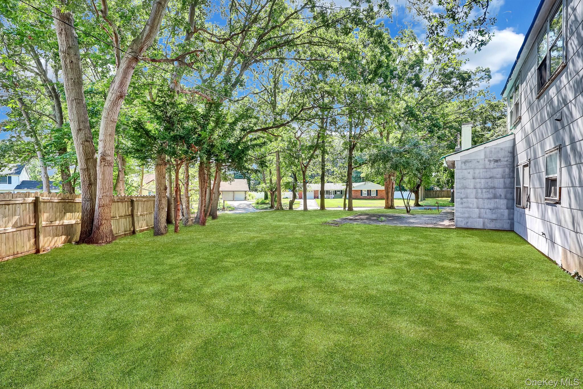 Single Family Stony Brook Road  Suffolk County, NY 11790, MLS-1043730-28