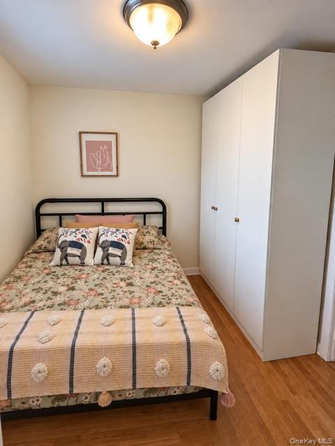 Single Family E Seacrest Avenue  Suffolk County, NY 11757, MLS-1043732-16