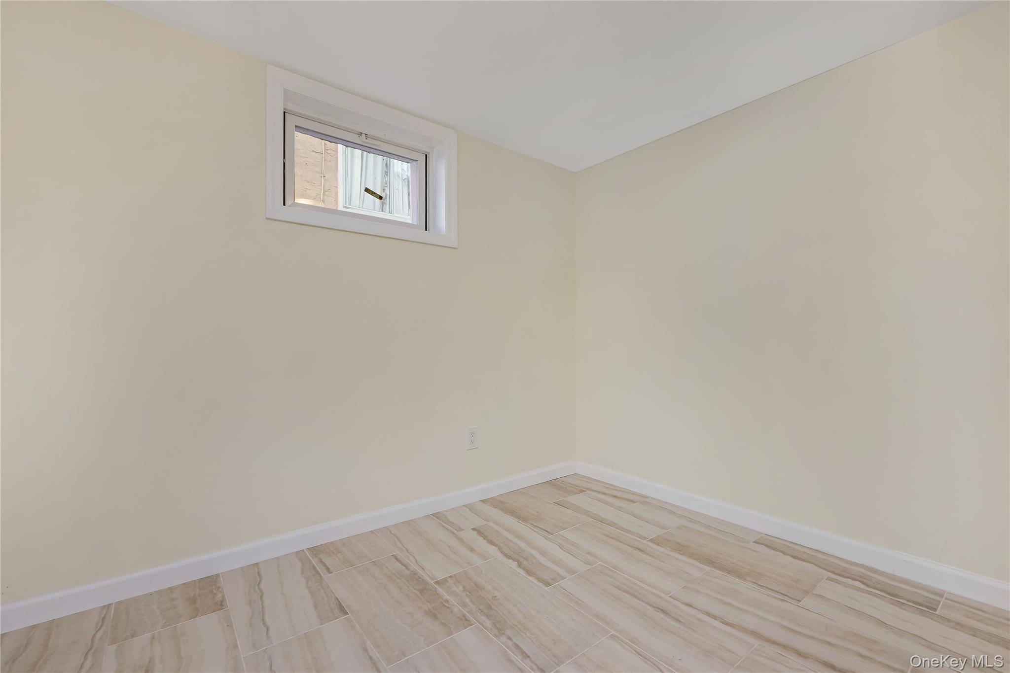 Single Family 234th Street  Queens, NY 11422, MLS-1043747-31