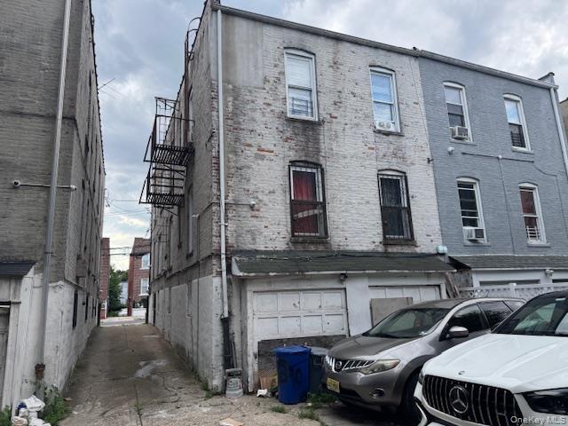 Single Family Fish Avenue Bronx, NY 10469, MLS-1043757-5
