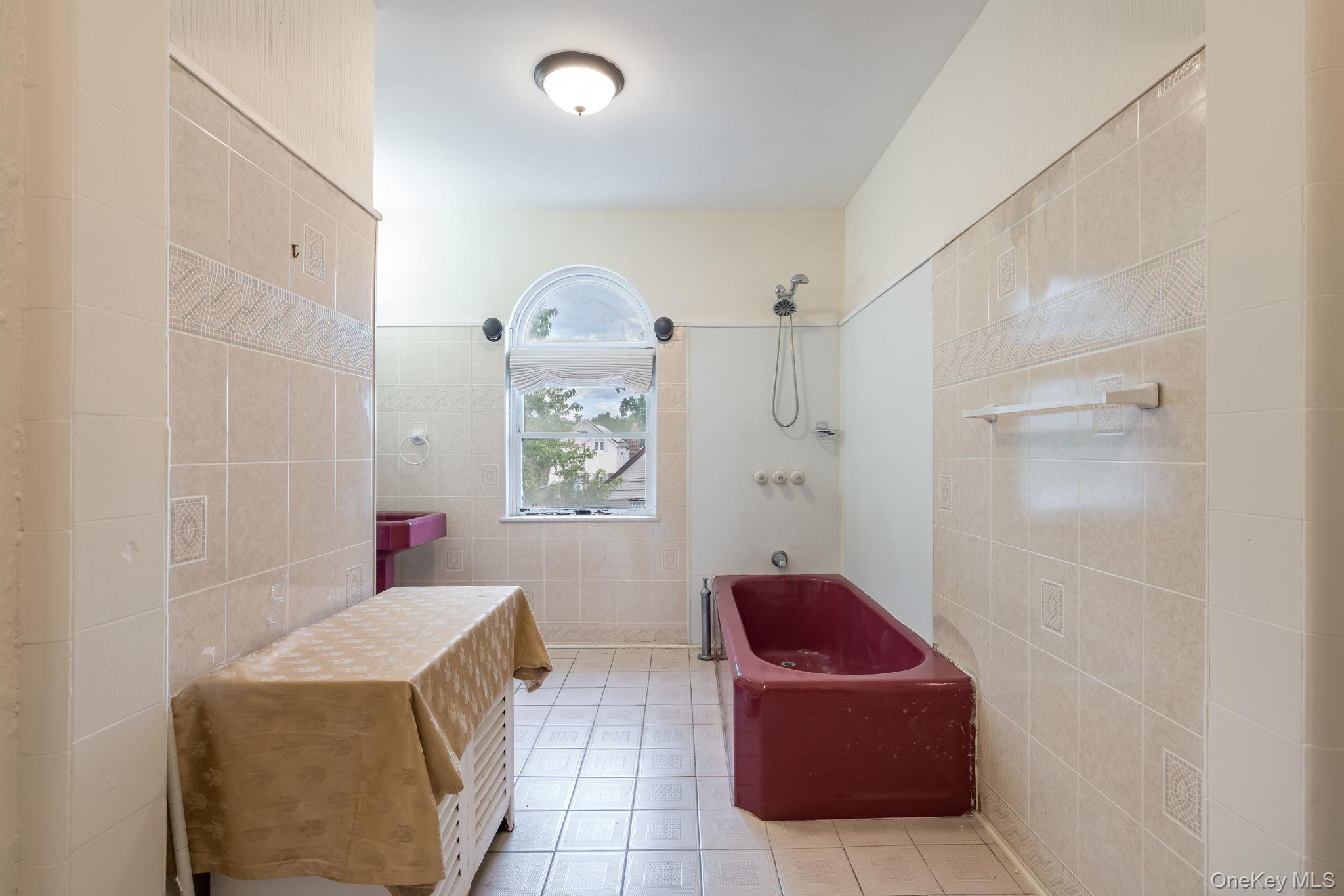 Single Family 229th Street Queens, NY 11413, MLS-1043760-17