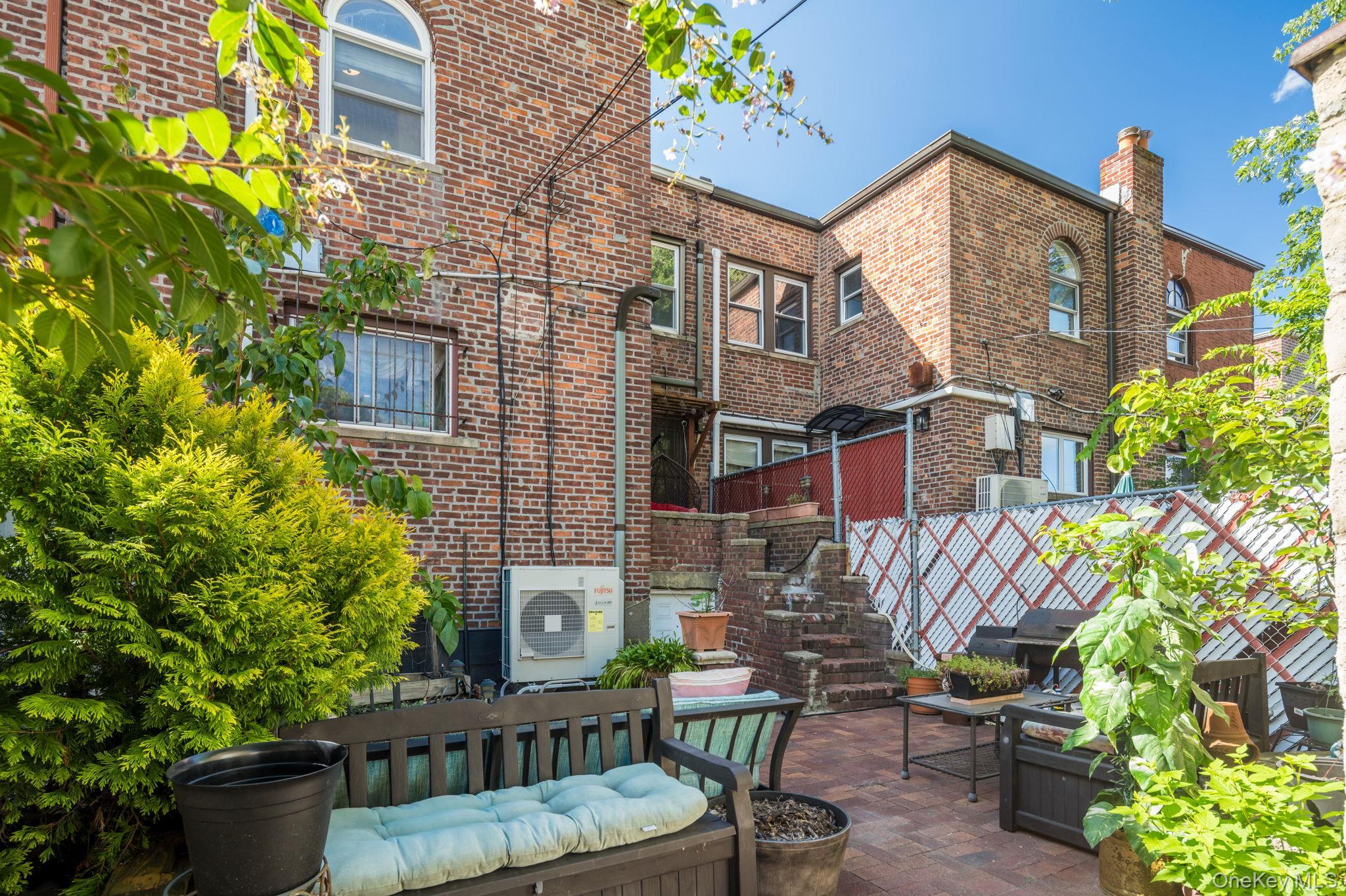 Single Family 229th Street Queens, NY 11413, MLS-1043760-24