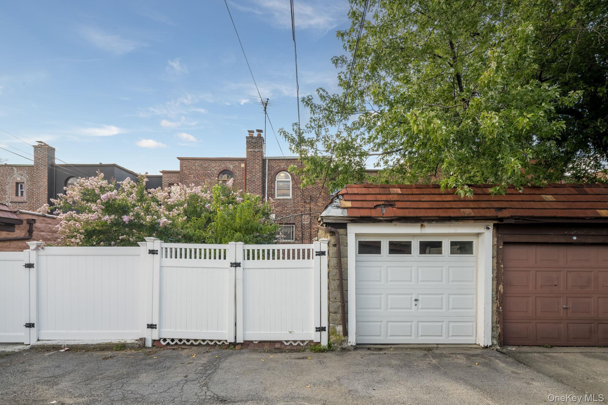 Single Family 229th Street Queens, NY 11413, MLS-1043760-26