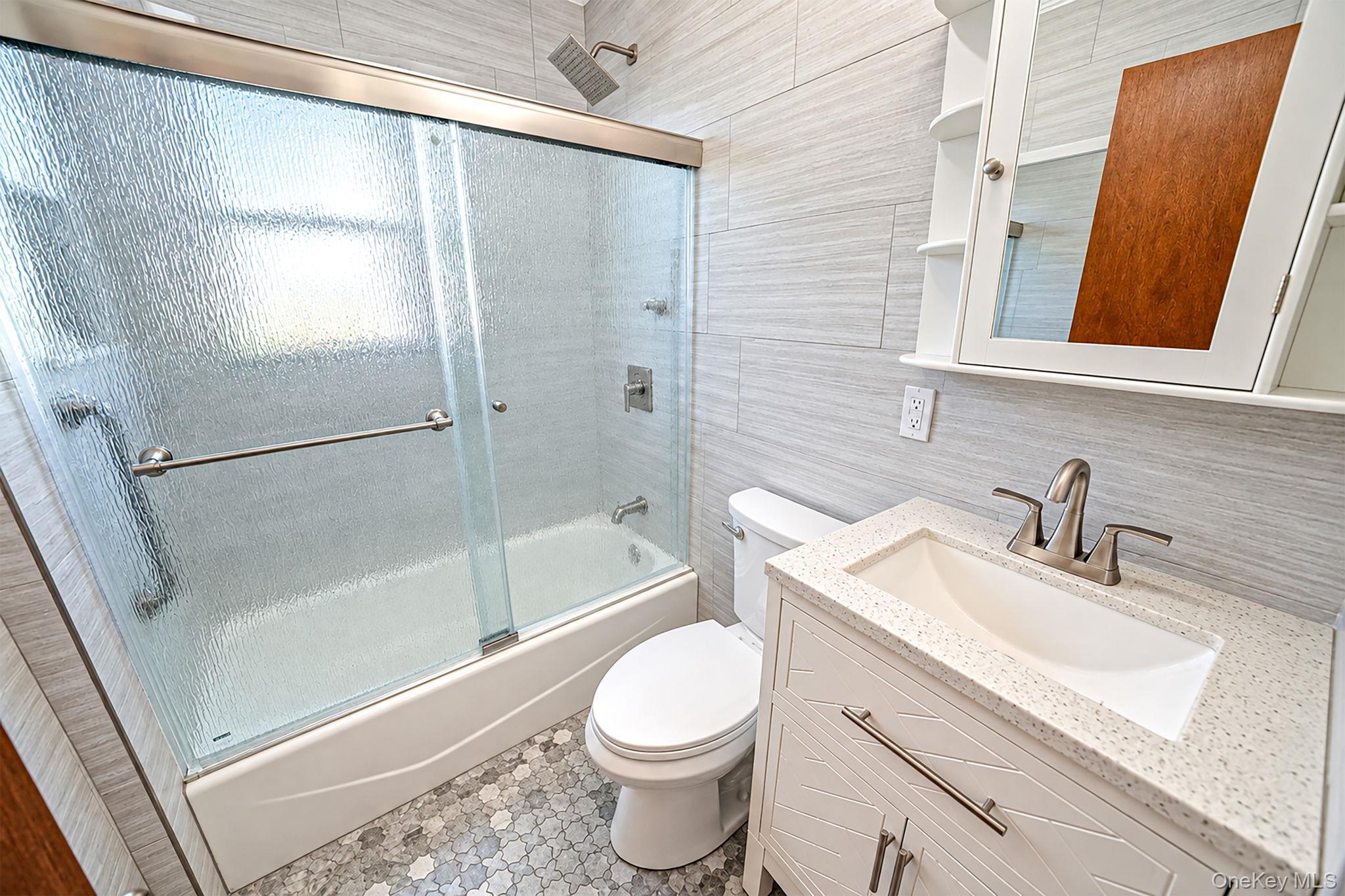 Single Family 260th Street  Queens, NY 11004, MLS-1043775-16