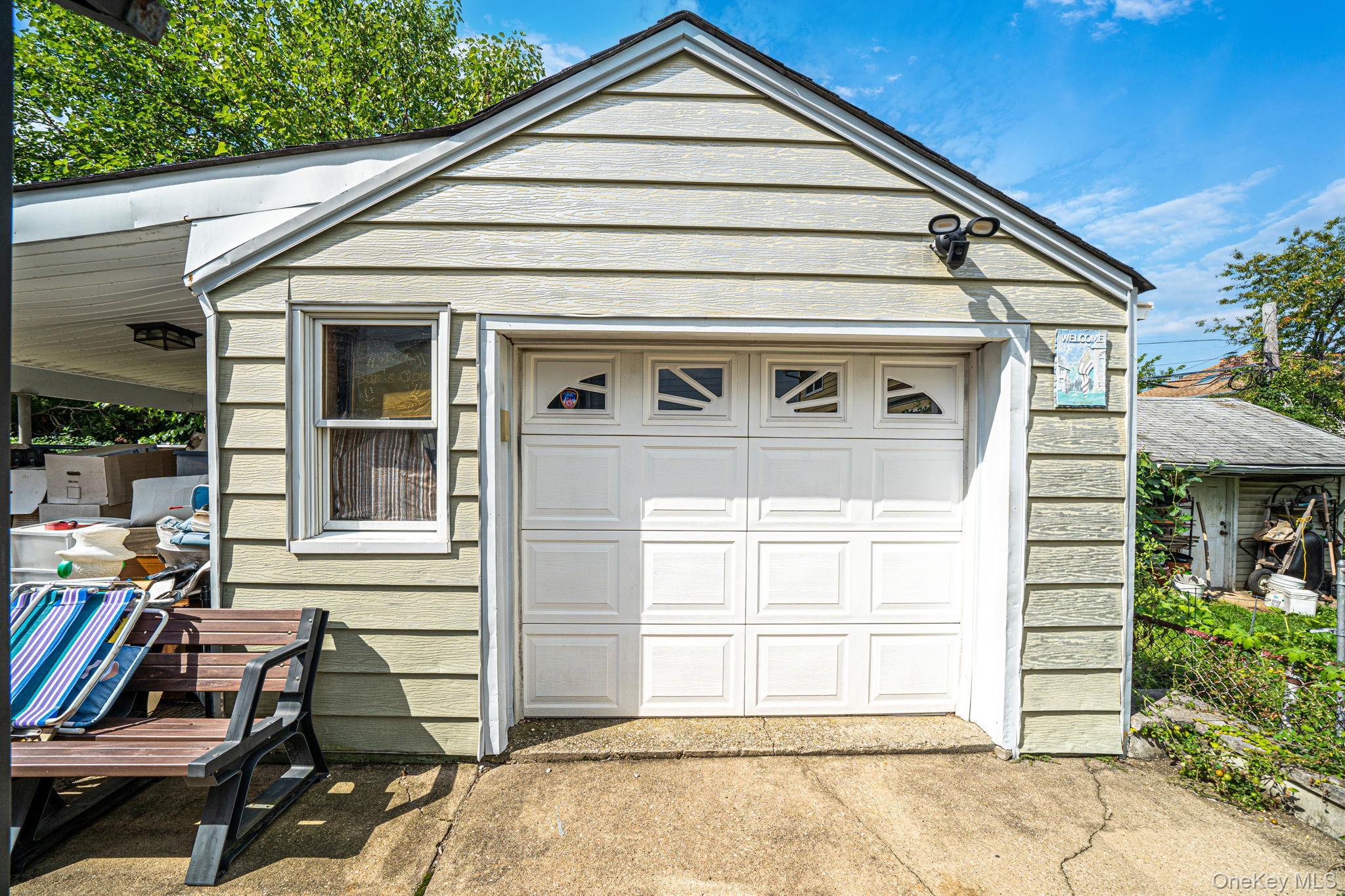 Single Family 260th Street  Queens, NY 11004, MLS-1043775-2