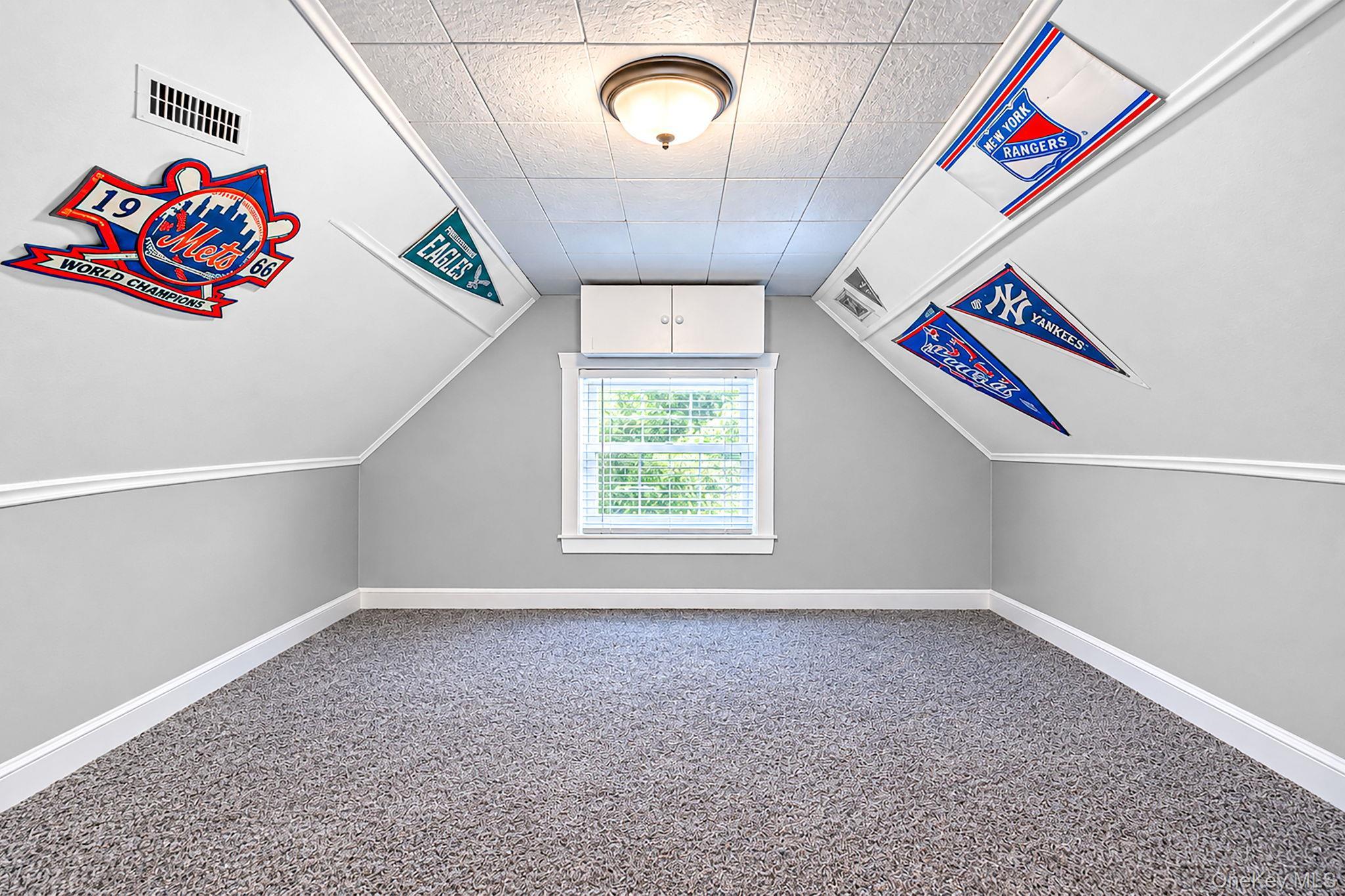 Single Family 260th Street  Queens, NY 11004, MLS-1043775-26