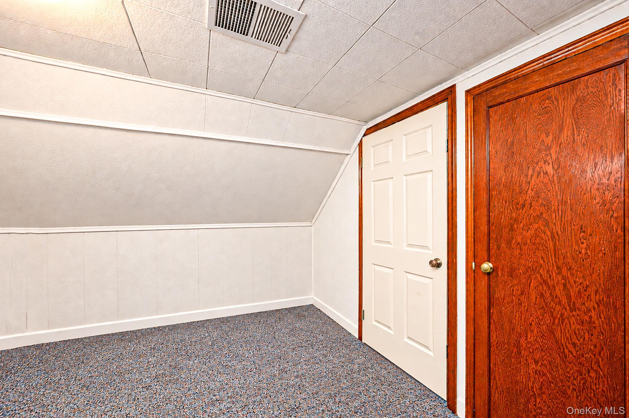 Single Family 260th Street  Queens, NY 11004, MLS-1043775-27
