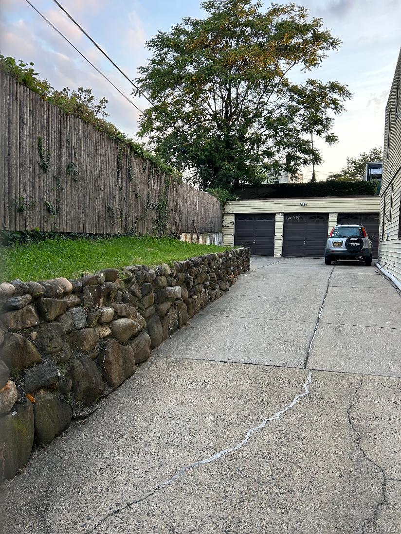Single Family 71st Street Queens, NY 11385, MLS-1043783-3