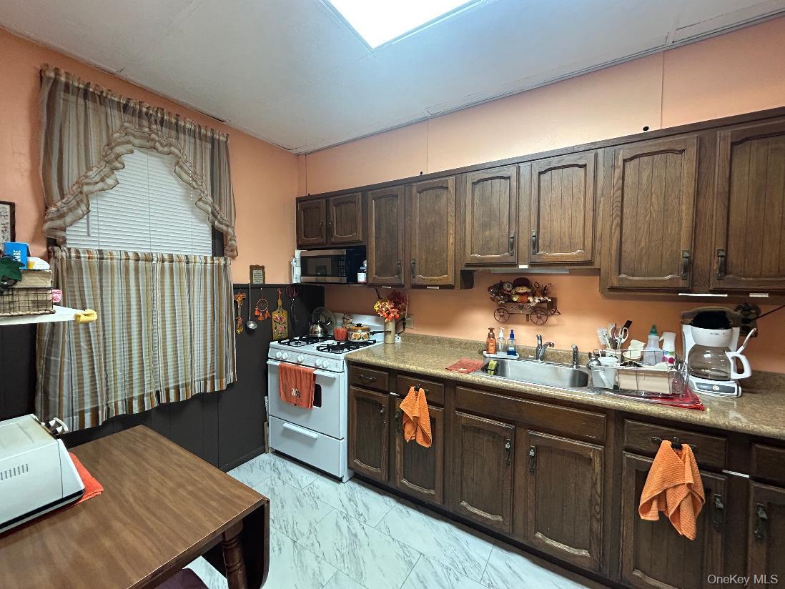 Single Family 71st Street Queens, NY 11385, MLS-1043783-47
