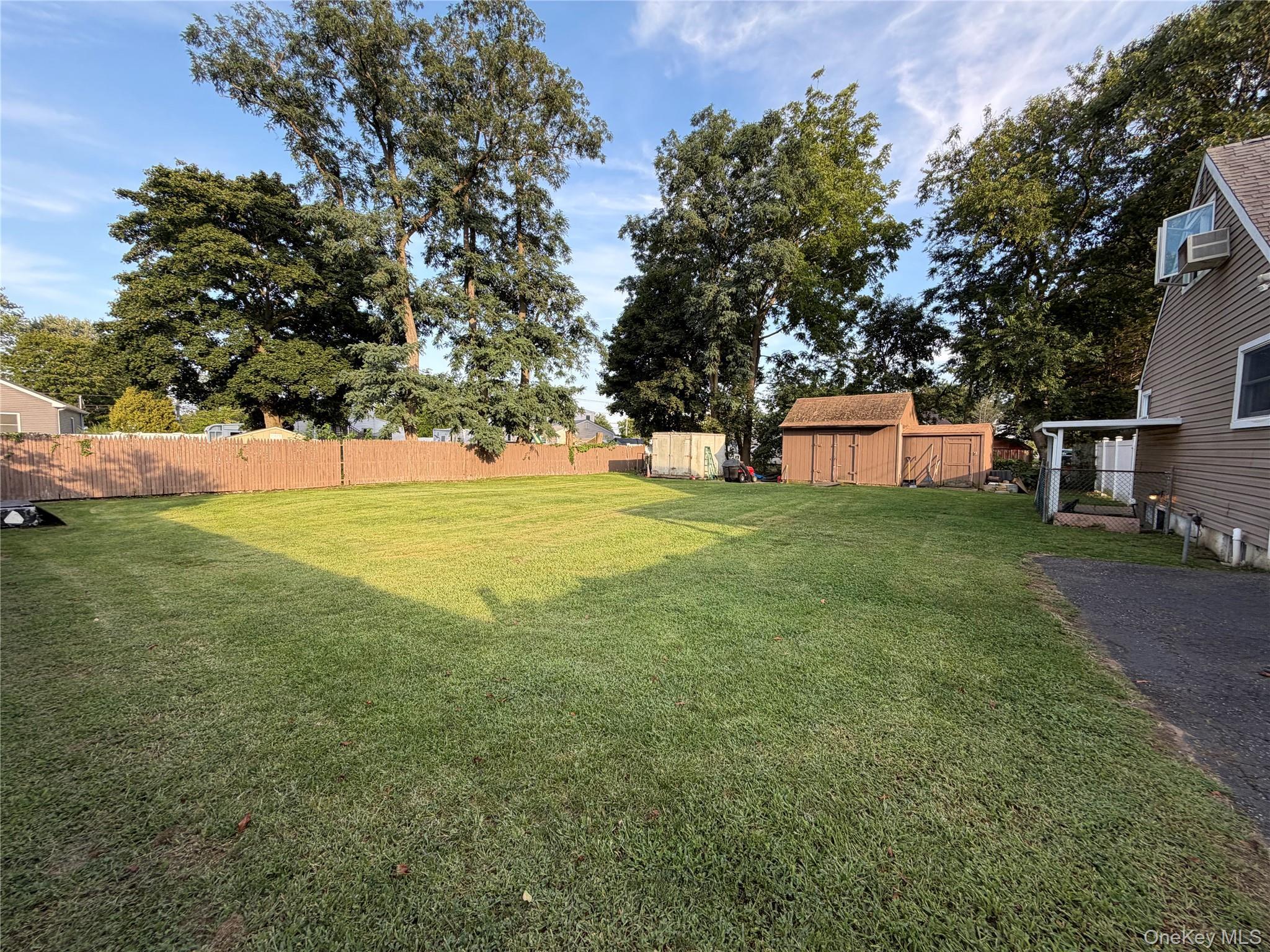 Single Family Crystal Lane  Suffolk County, NY 11717, MLS-1043847-4